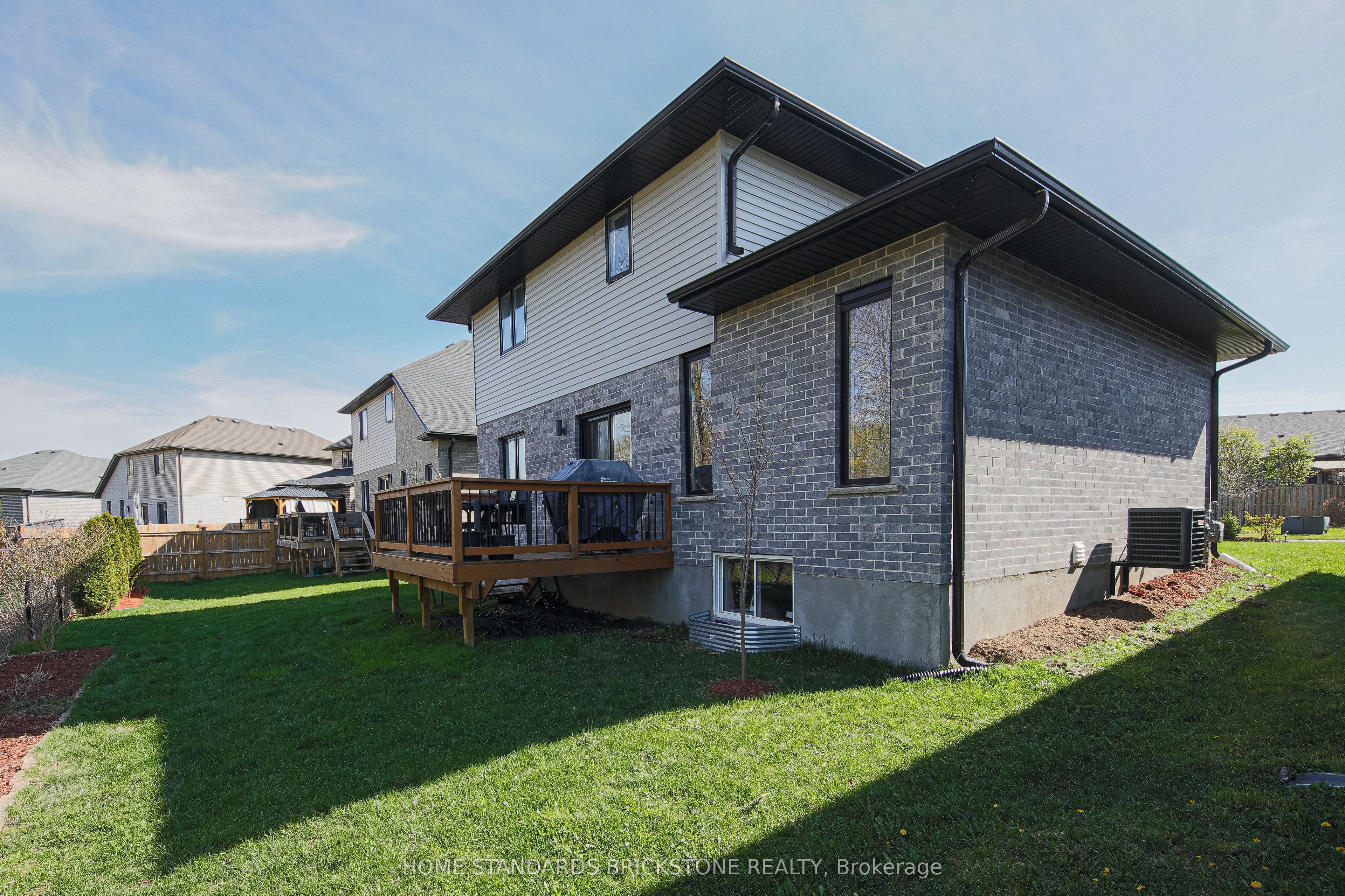 1450 North Wenige Drive E 27