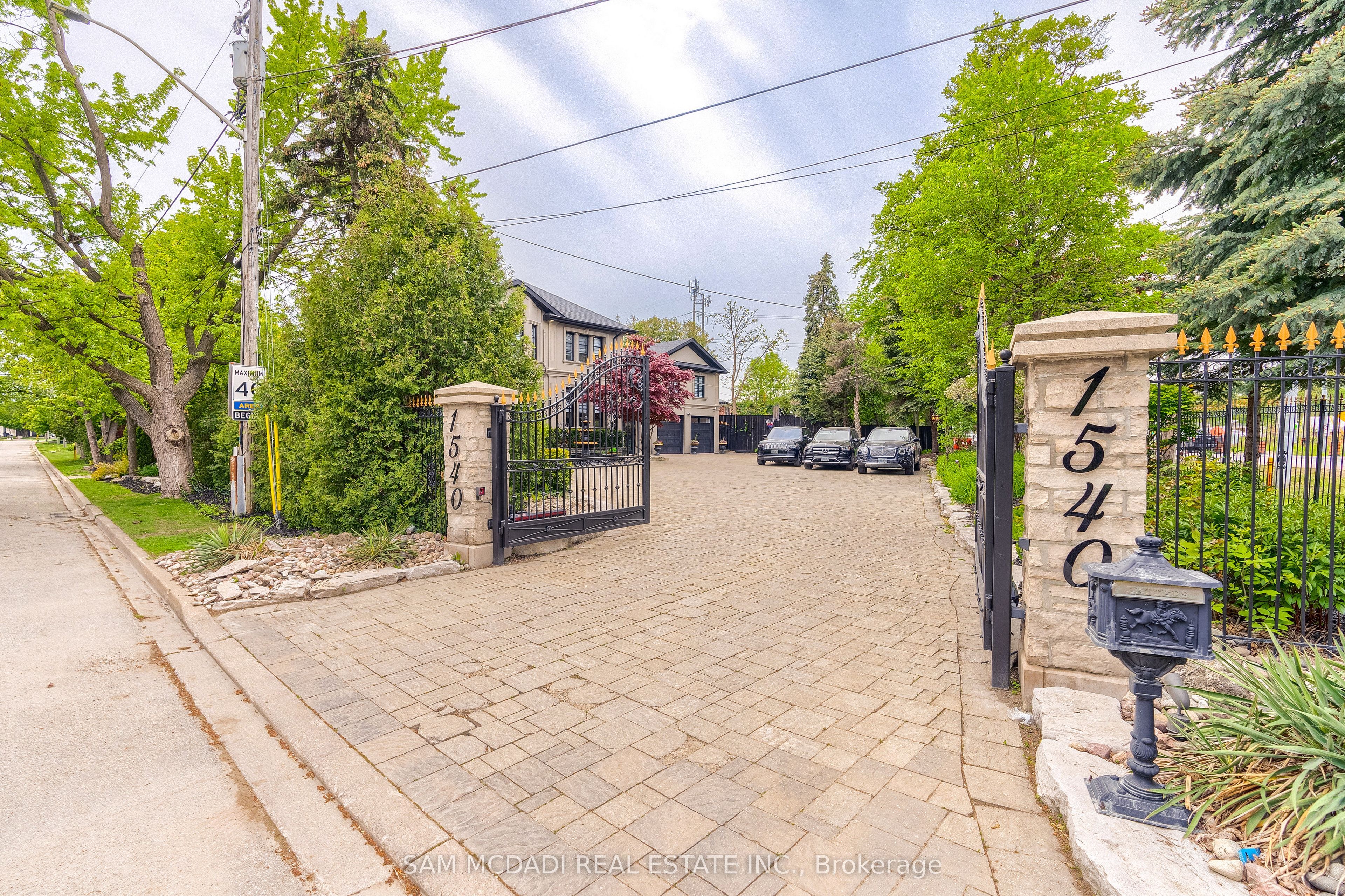 1540 Mississauga Road