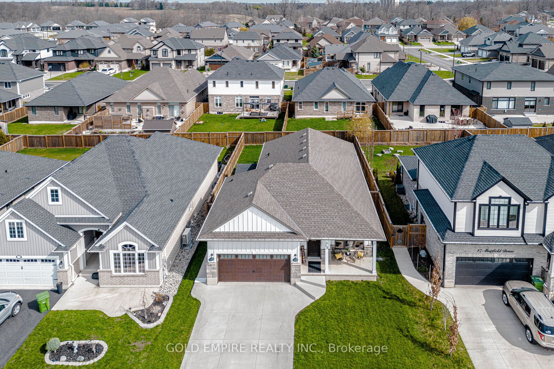 15 Muirfield Drive