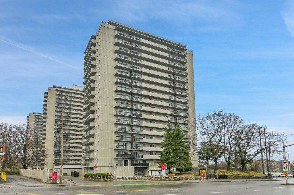 158 Mcarthur Avenue 205