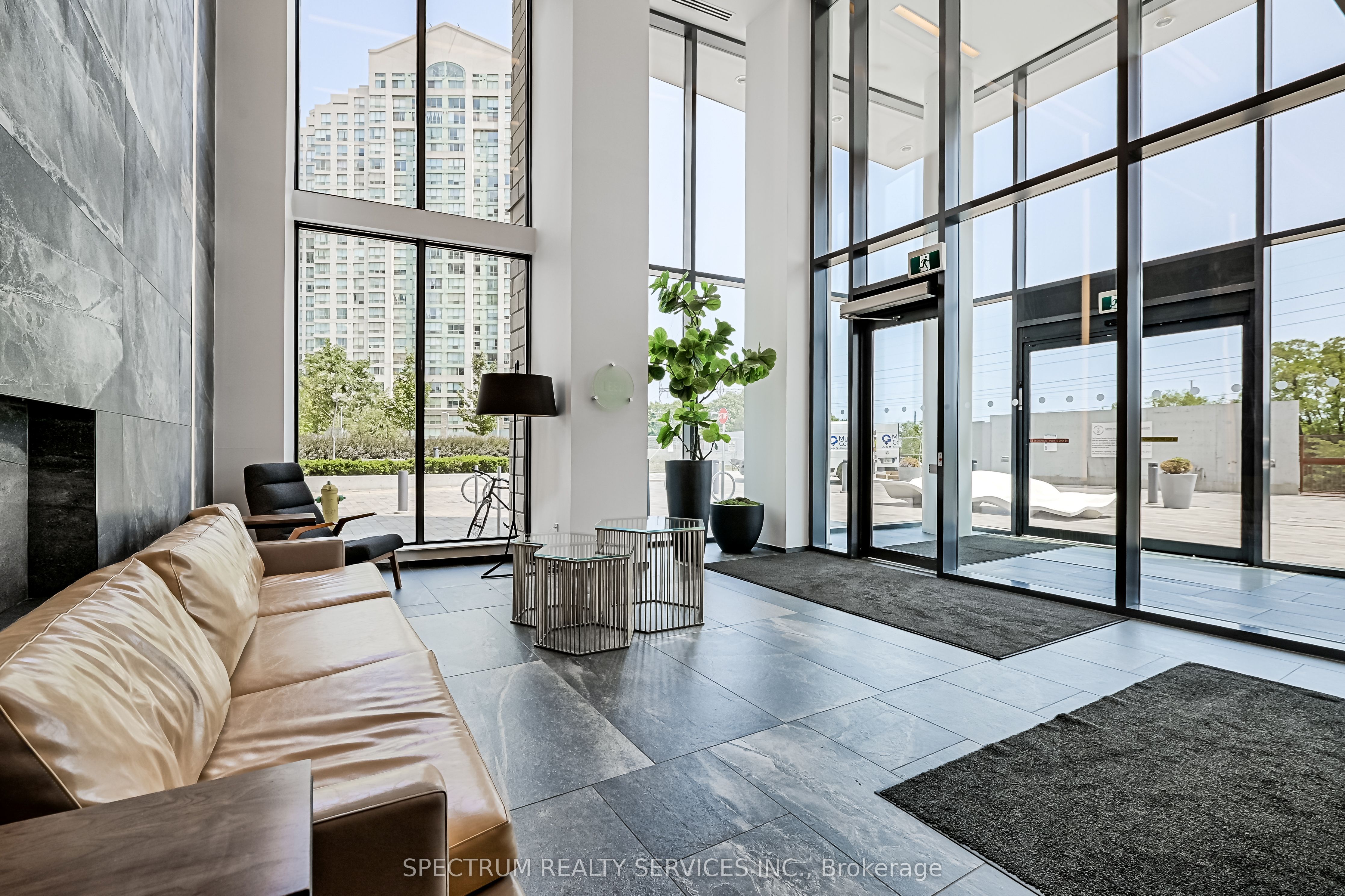 20 Thomas Riley Road W 207