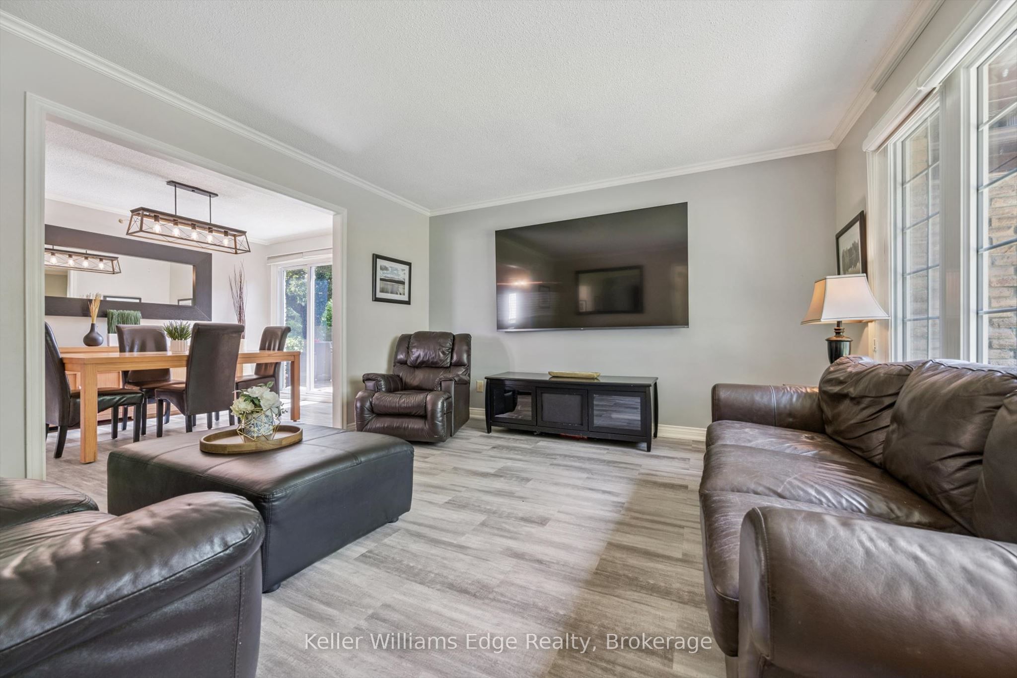 475 Vanguard Crescent