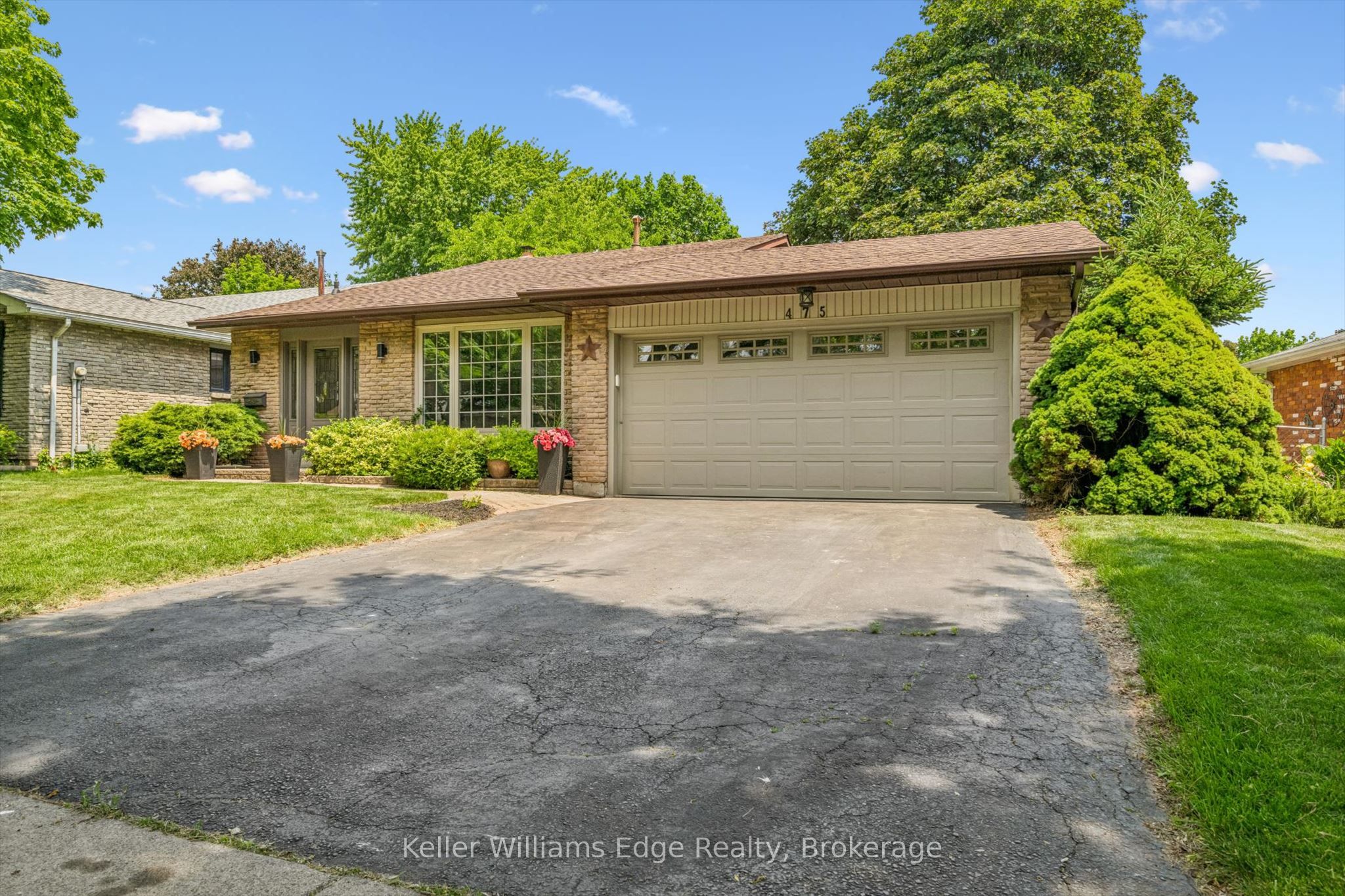 475 Vanguard Crescent