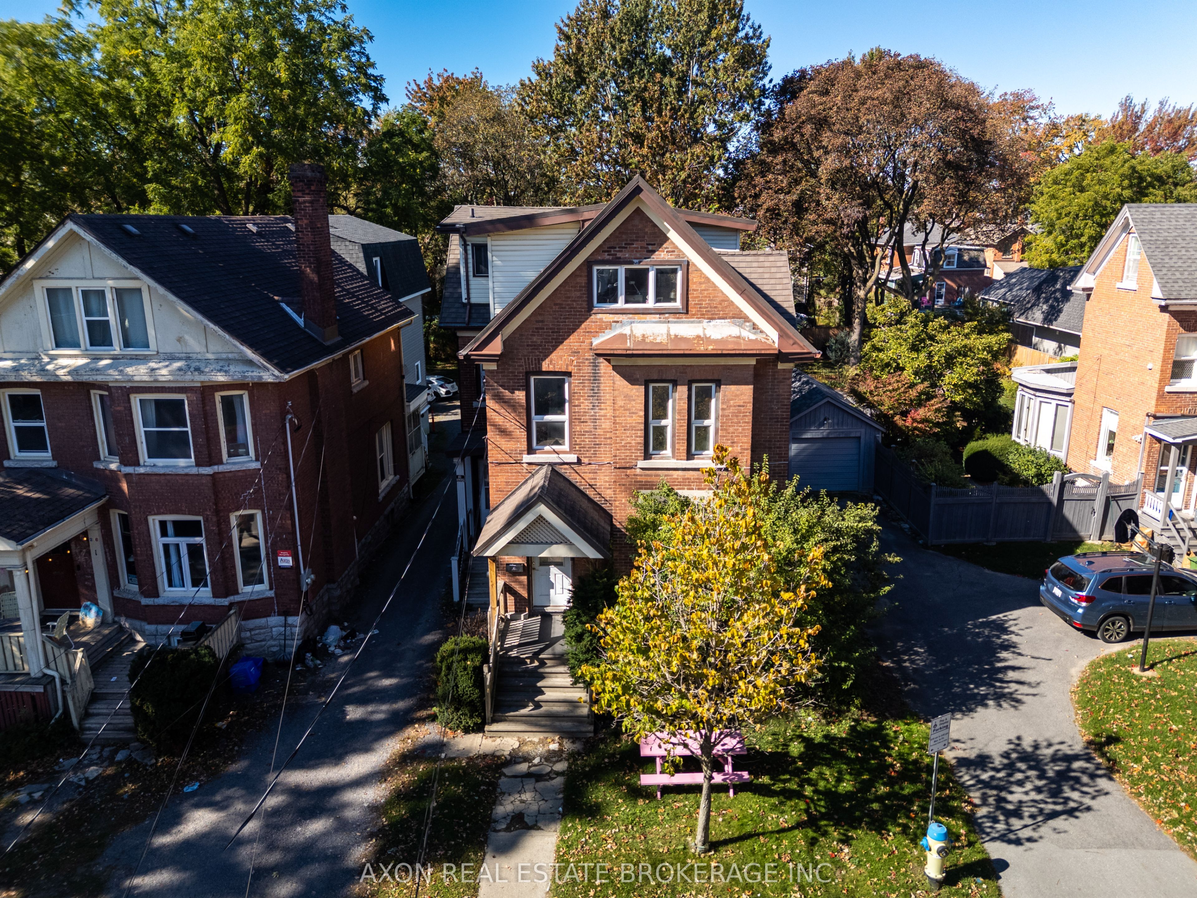 220 Frontenac Street