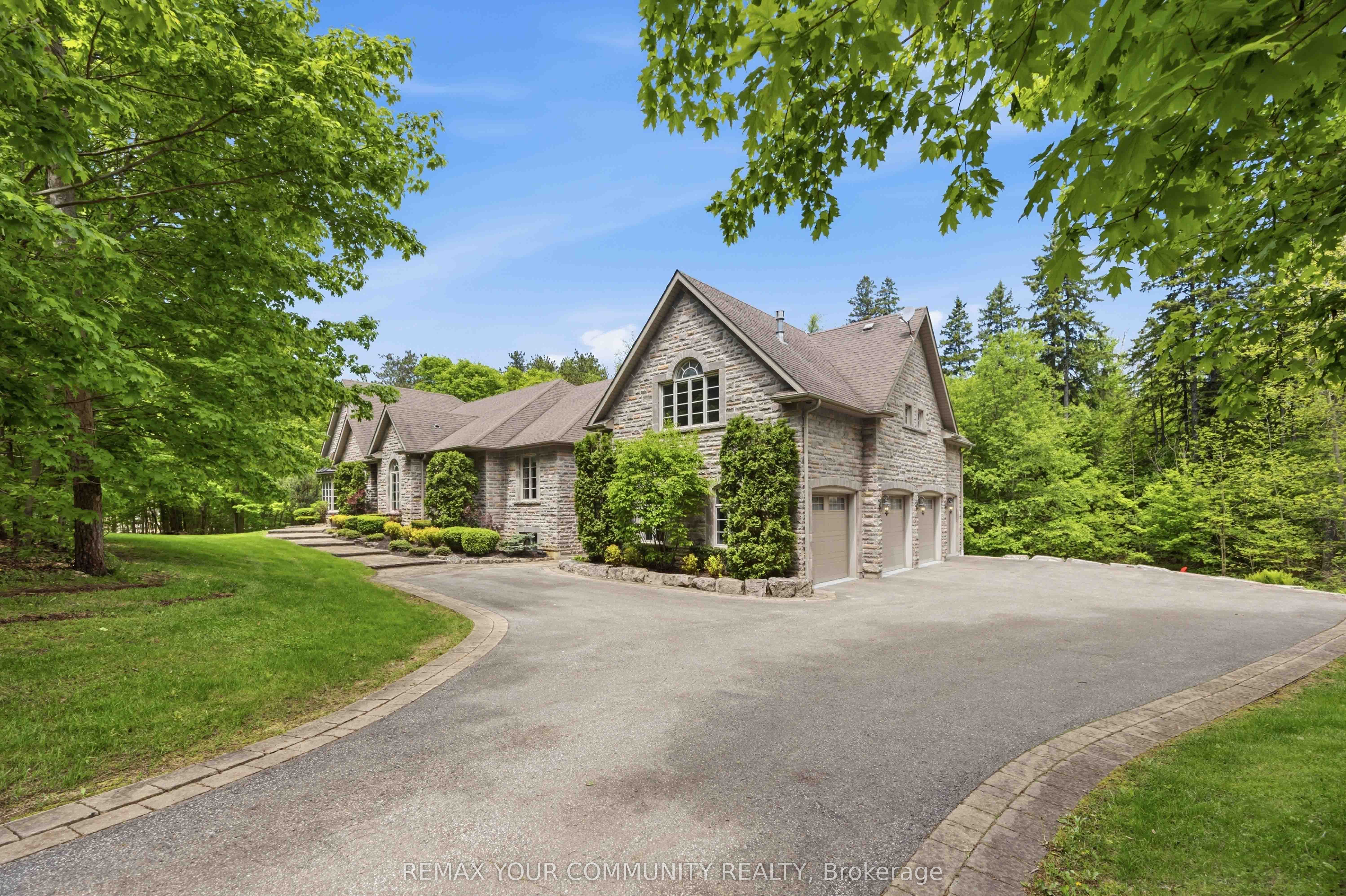 46 Lake Woods Drive