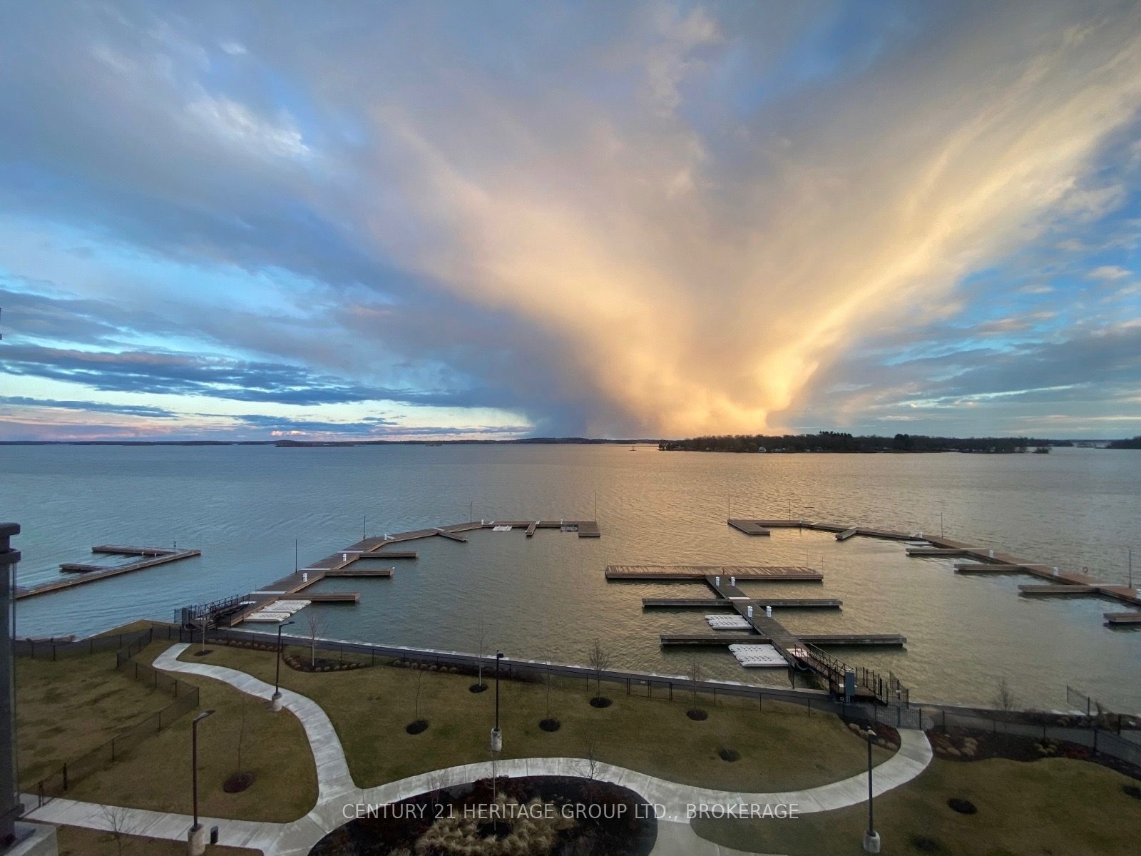 129 South Street 409