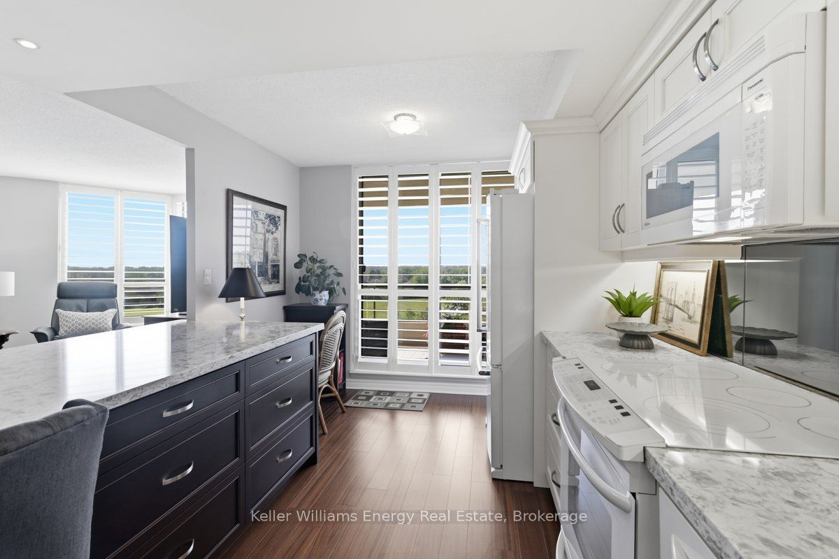 700 Wilson Road N 806