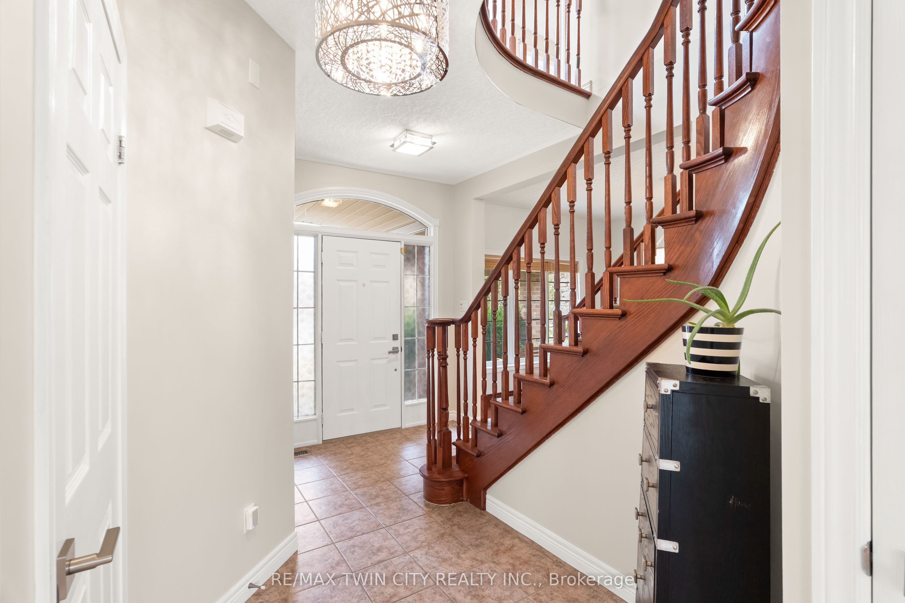 534 Birchleaf Walk