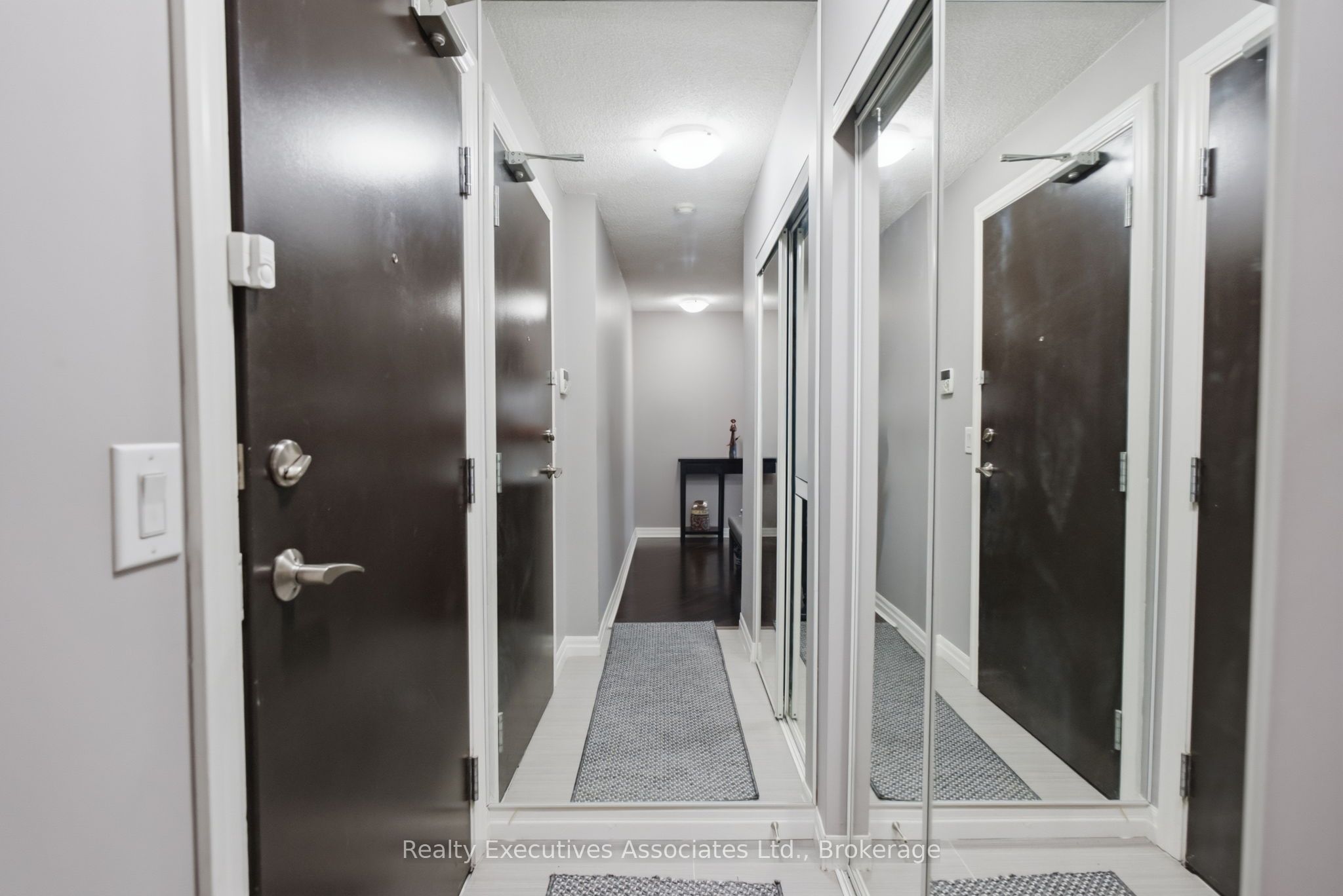 1600 Charles Street 911