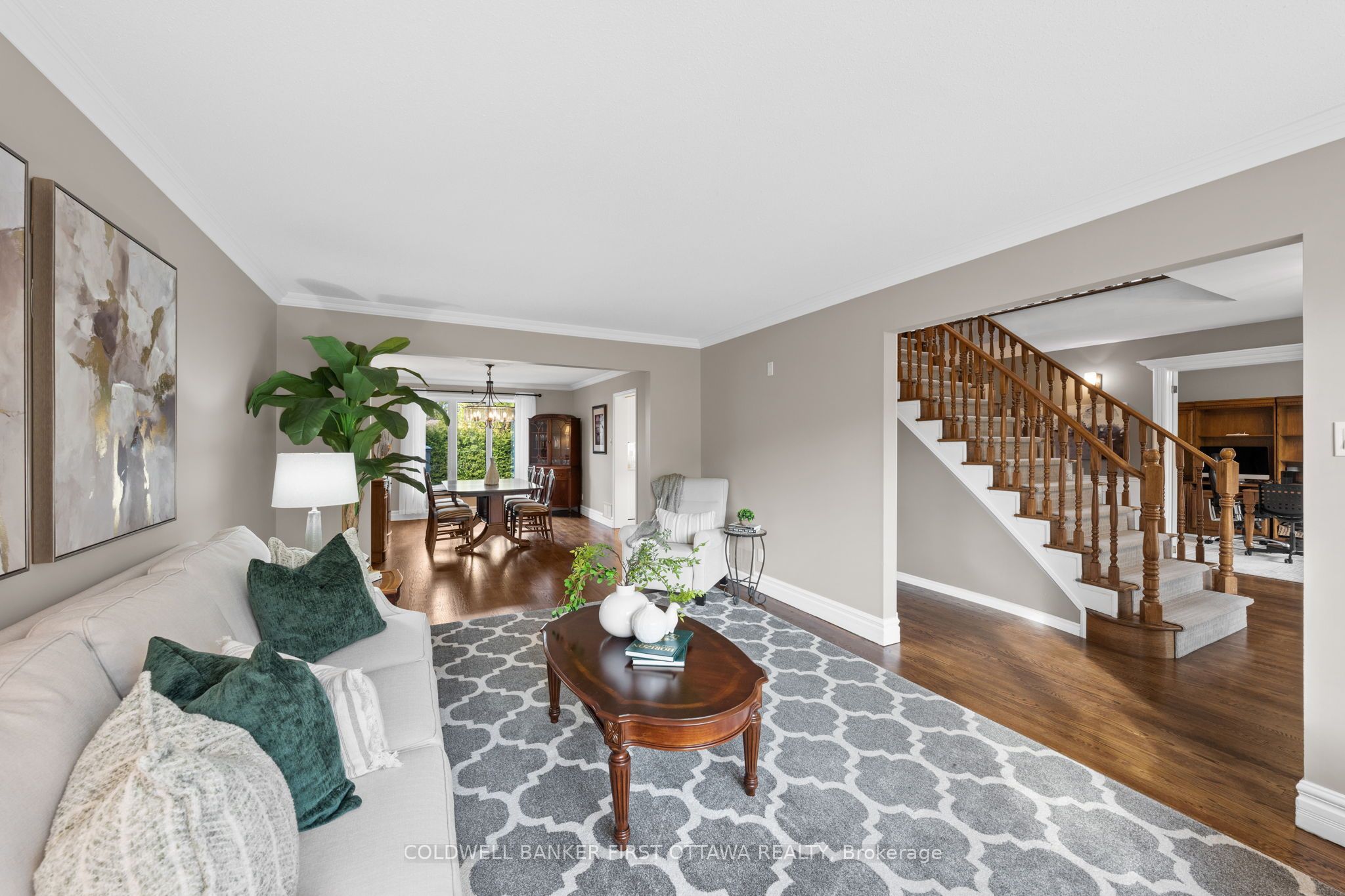 42 Hampel Crescent