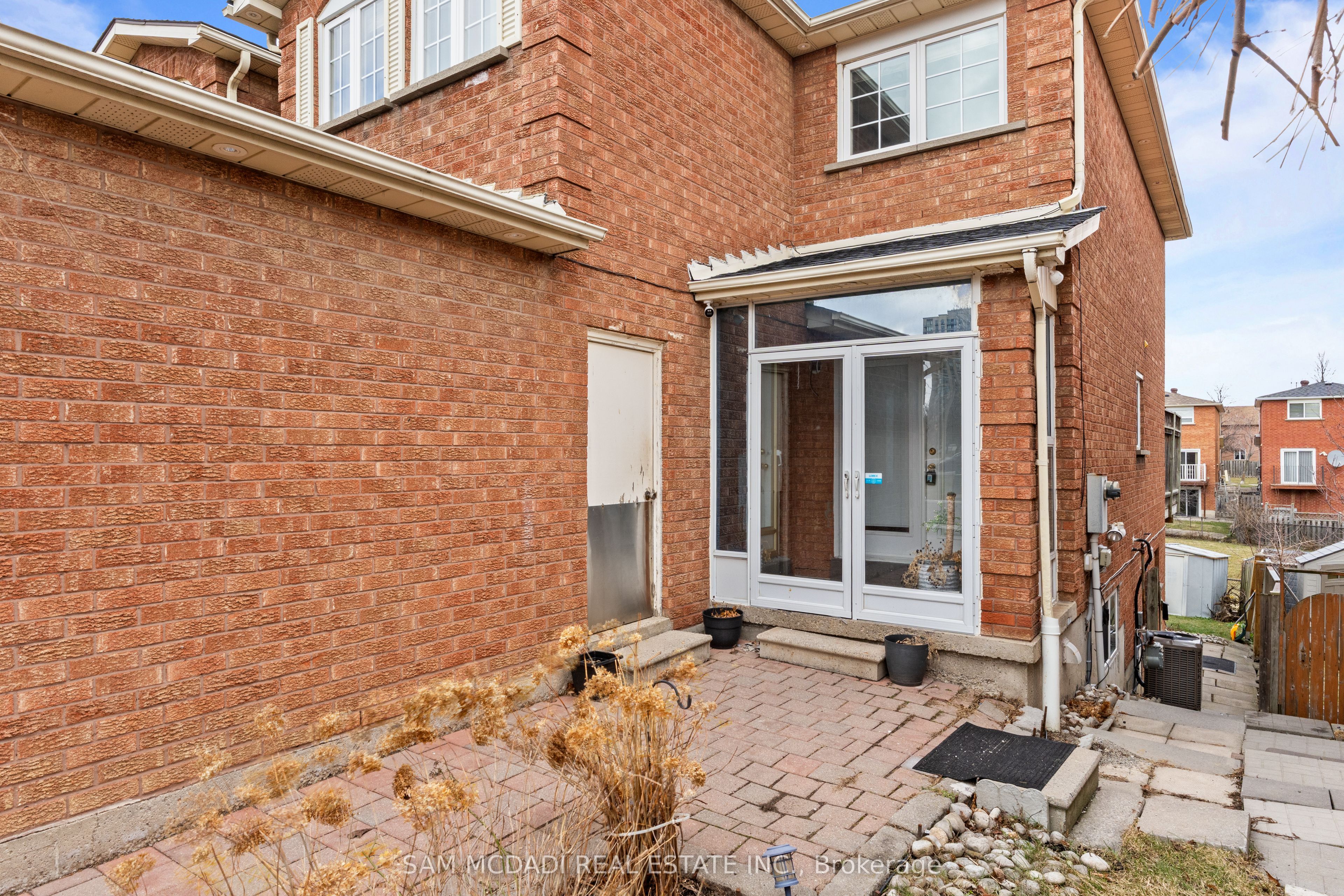 4728 Antelope Crescent