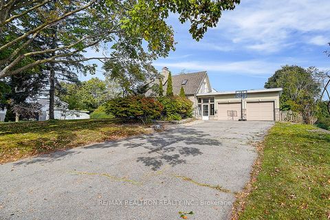 904 Parklane Avenue Oshawa ON L1G 1N8