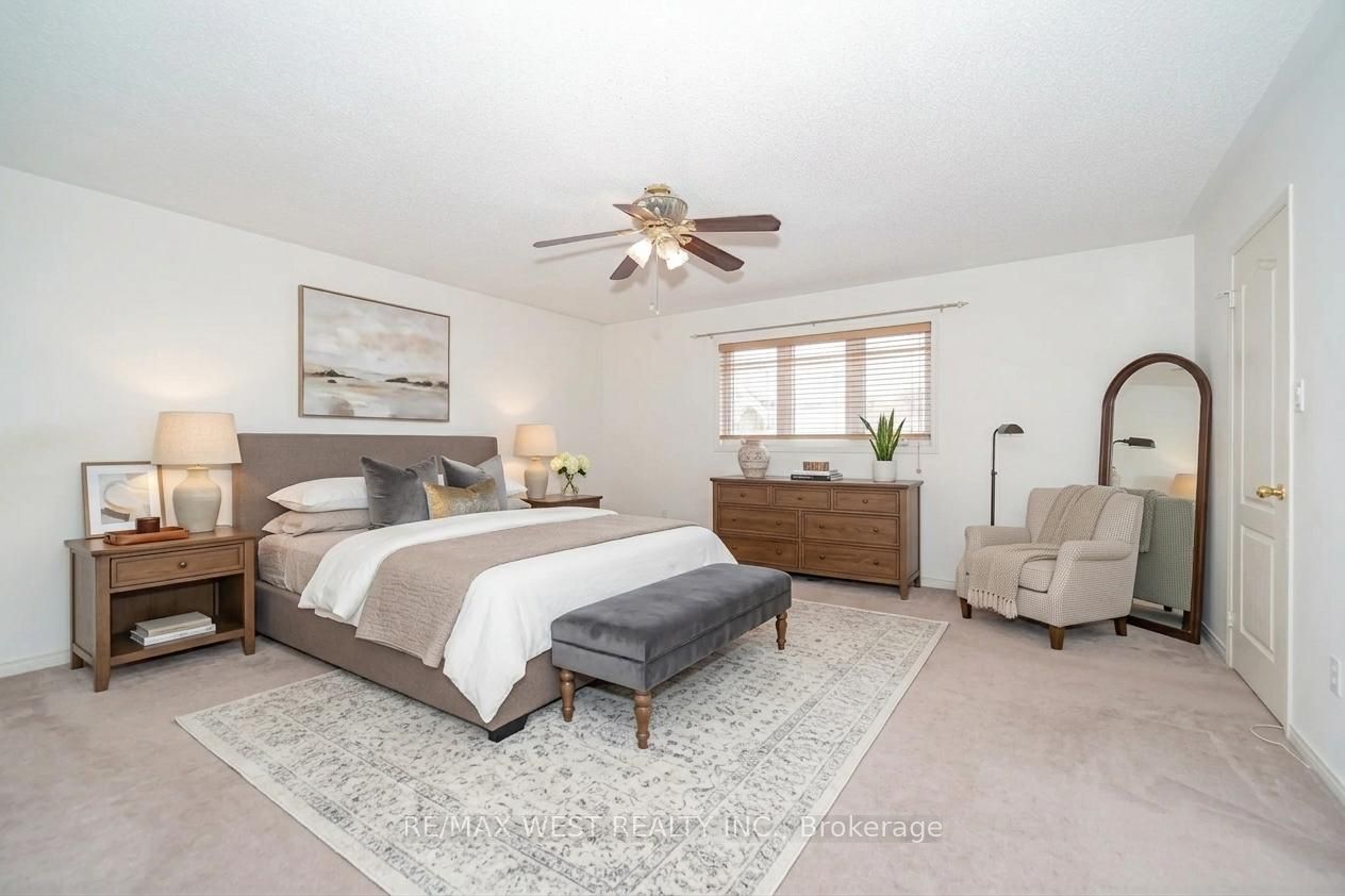 277 QUEEN MARY Drive