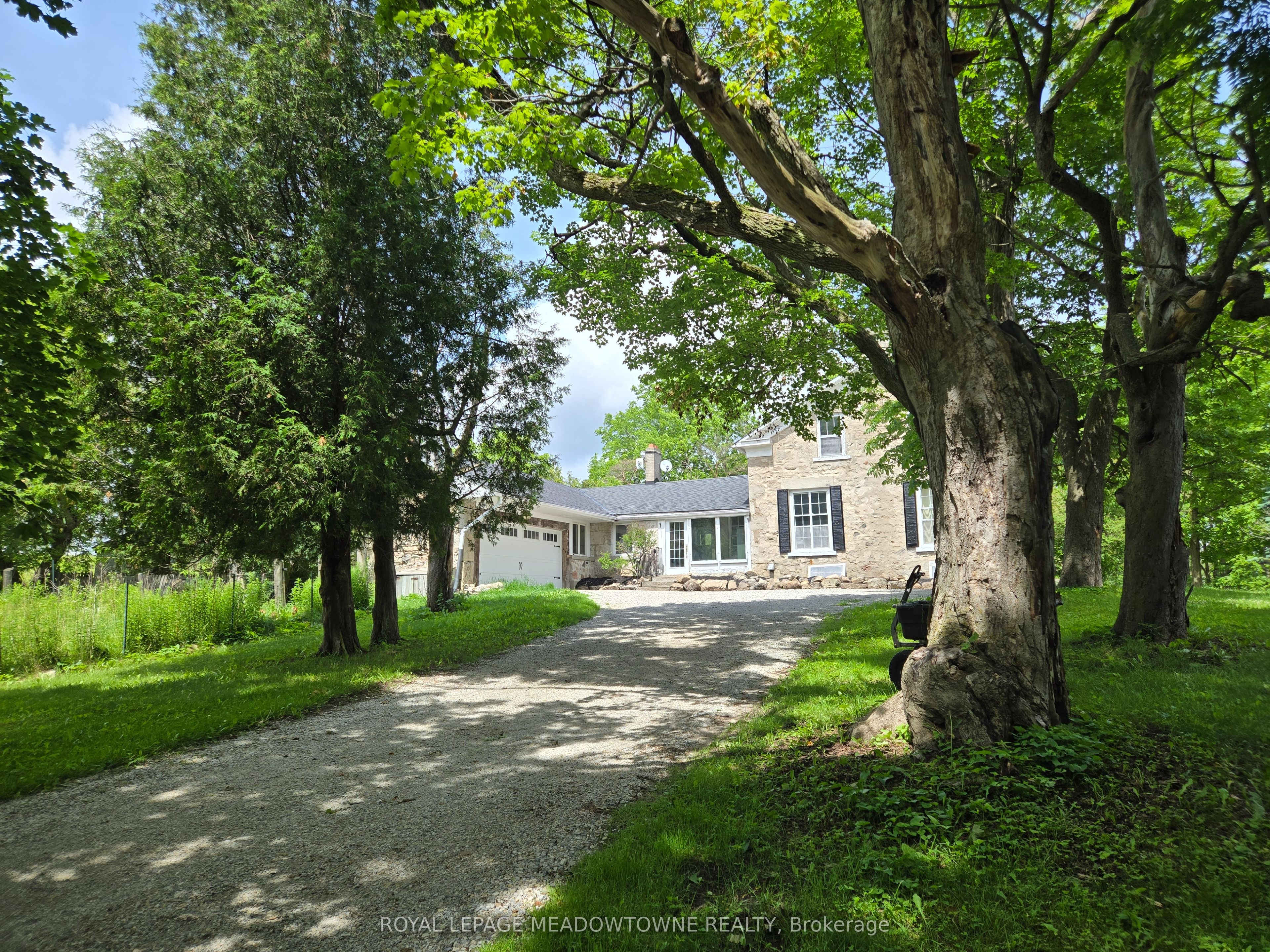 5595 25 Side Road