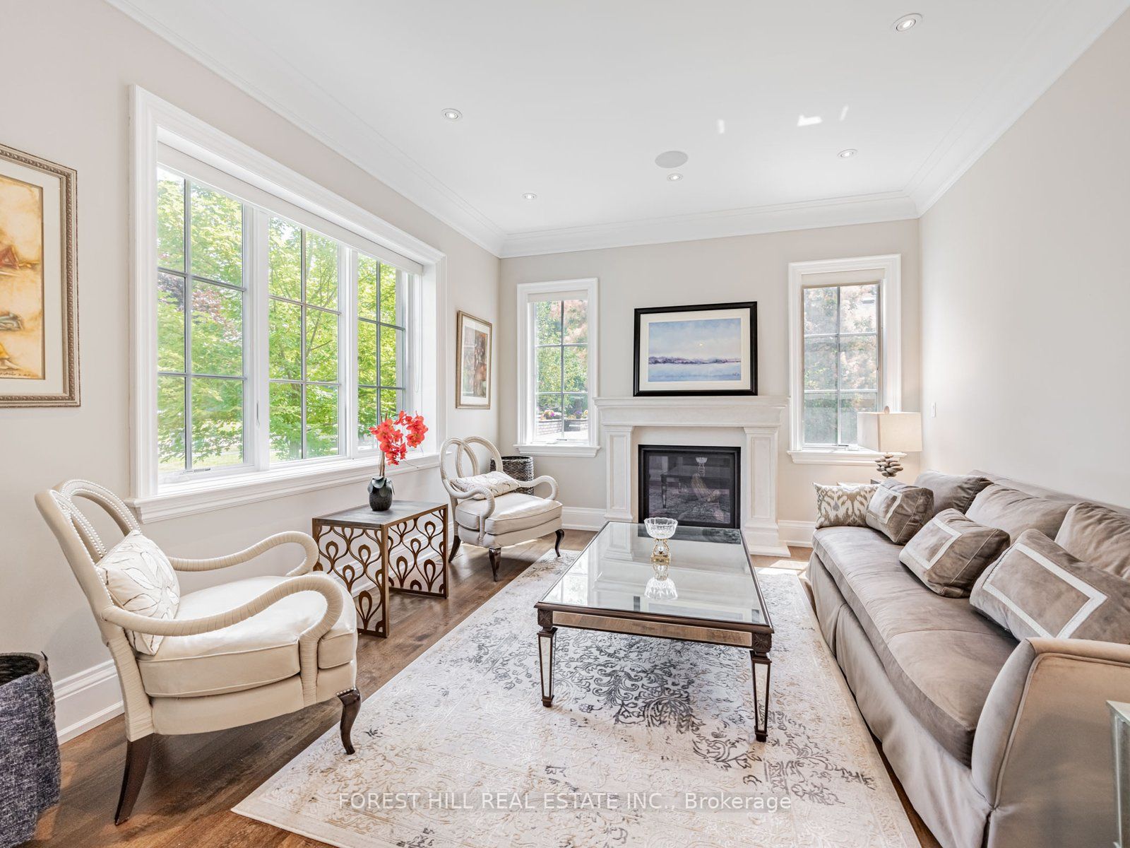 302 Pinehurst Drive W