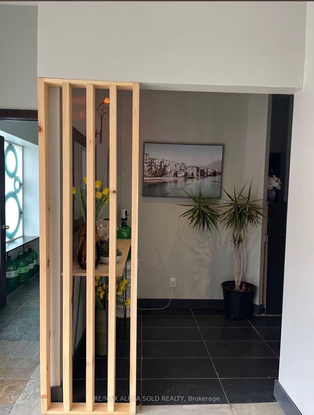 888 Dundas Street E B2-A2&4