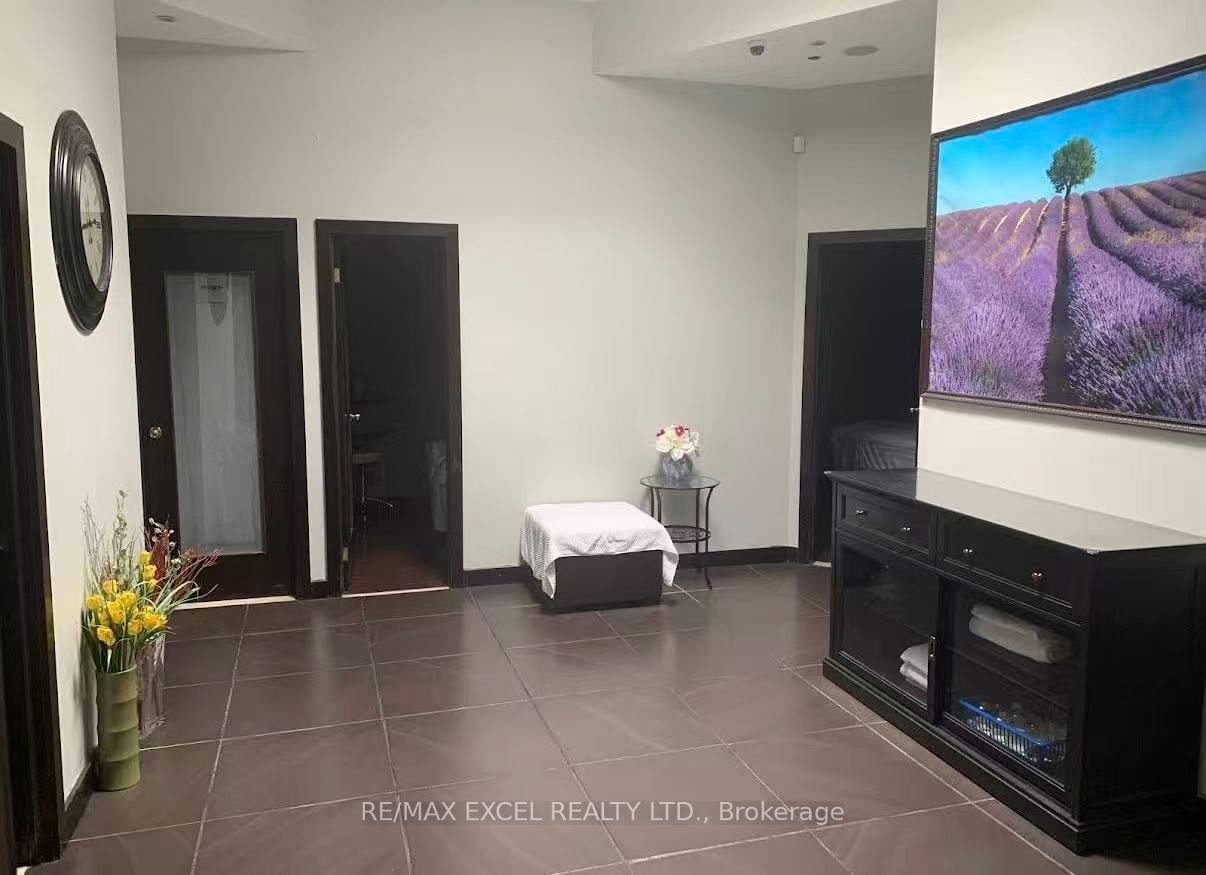 888 Dundas Street E B2-A2&4