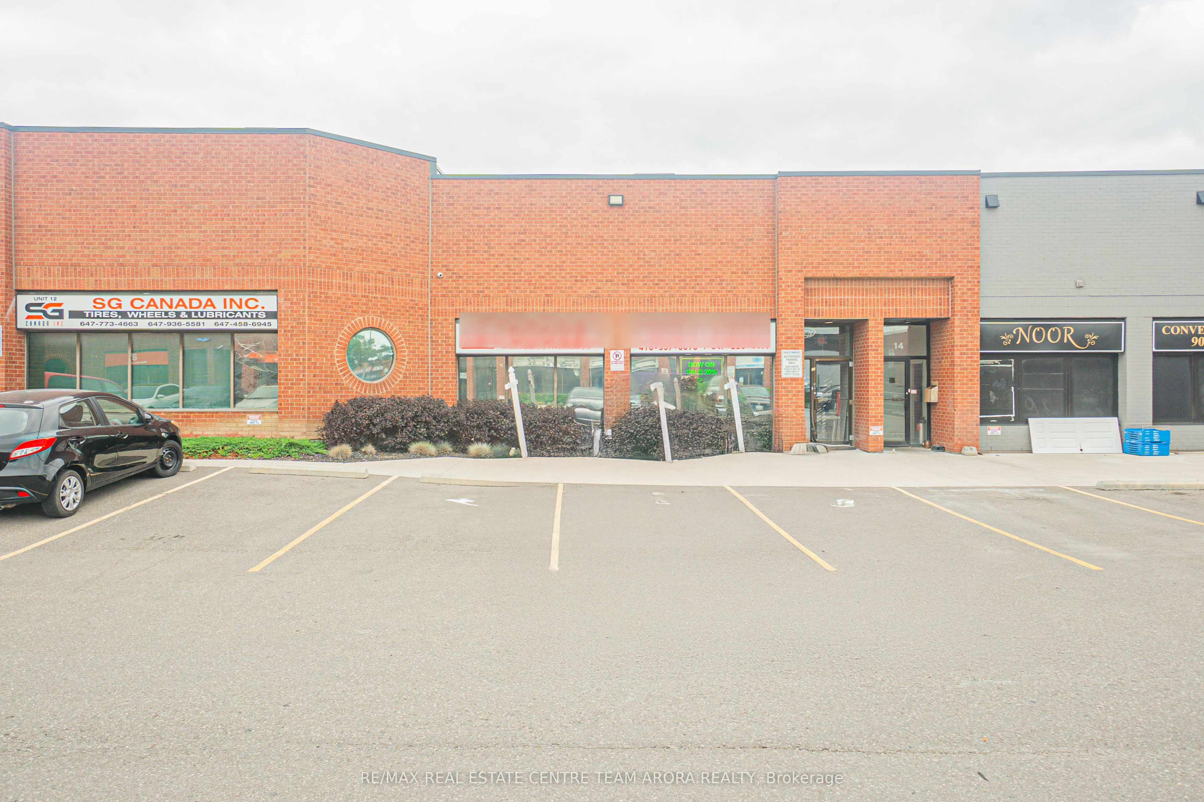 2084 Steeles Avenue E 13