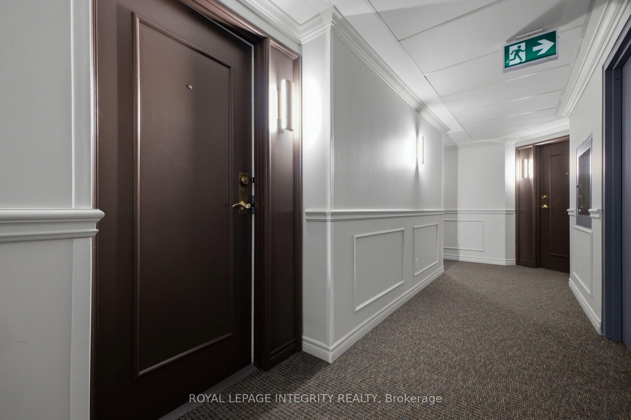 545 St Laurent Boulevard 803