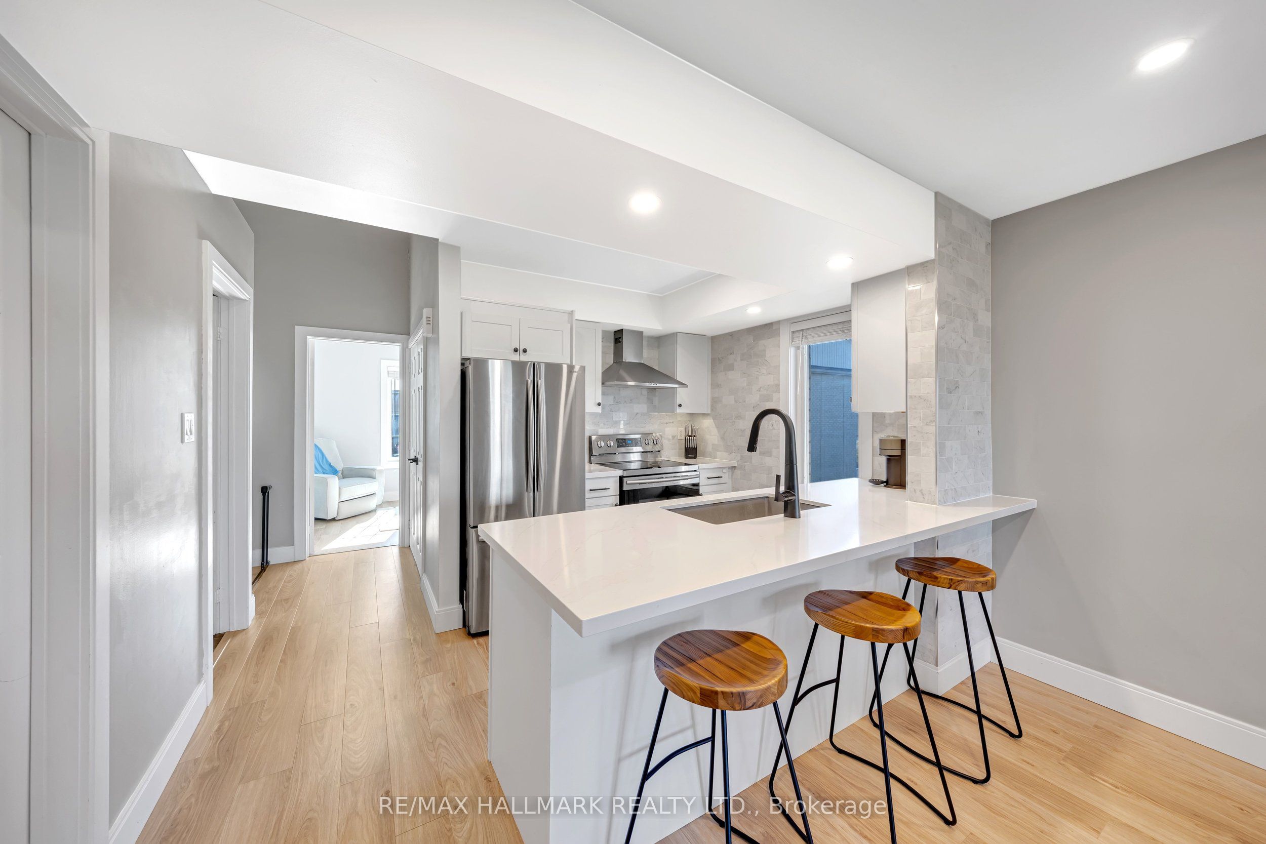 106 Petra Way 3