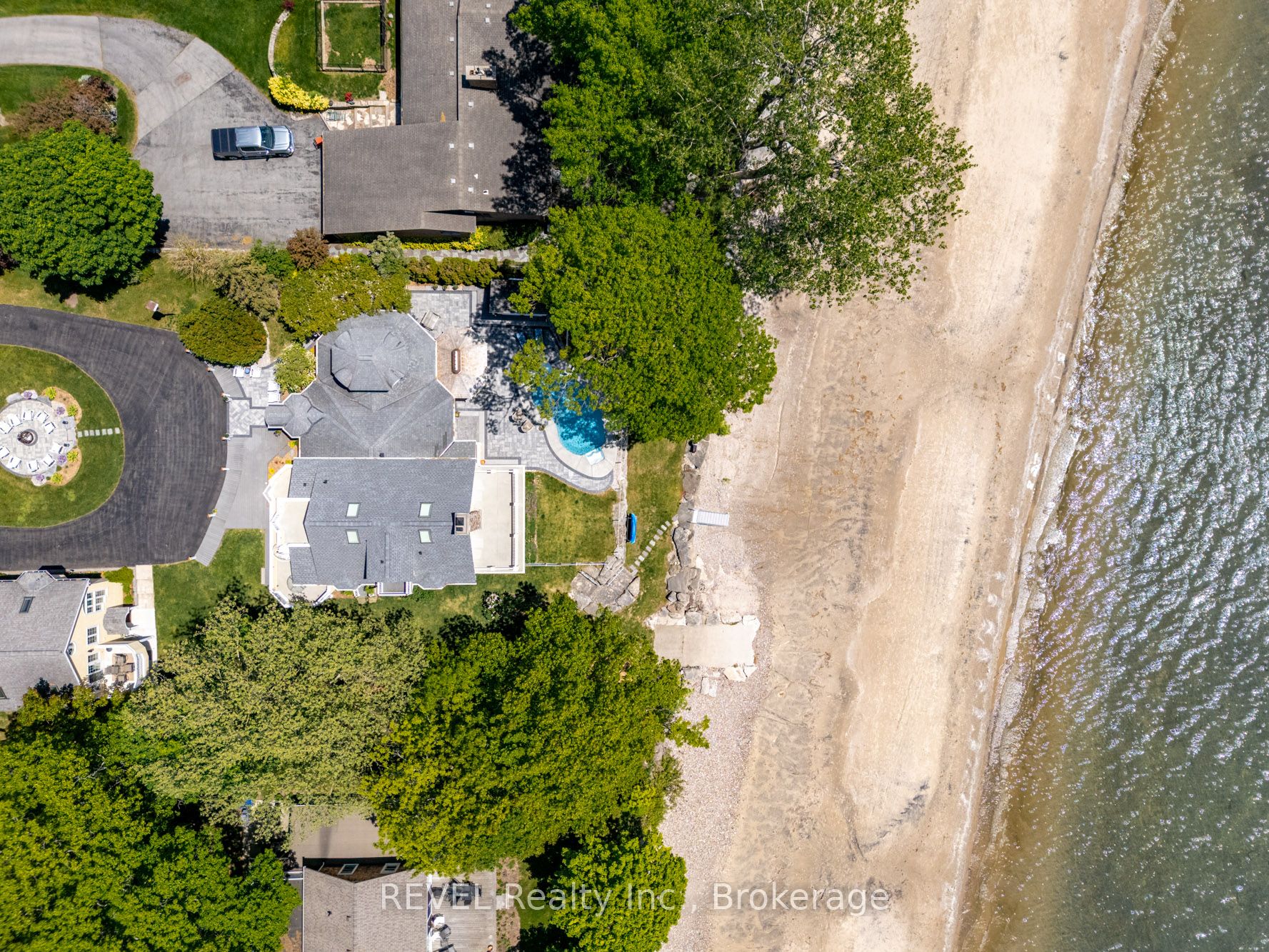 3091 Thunder Bay Road