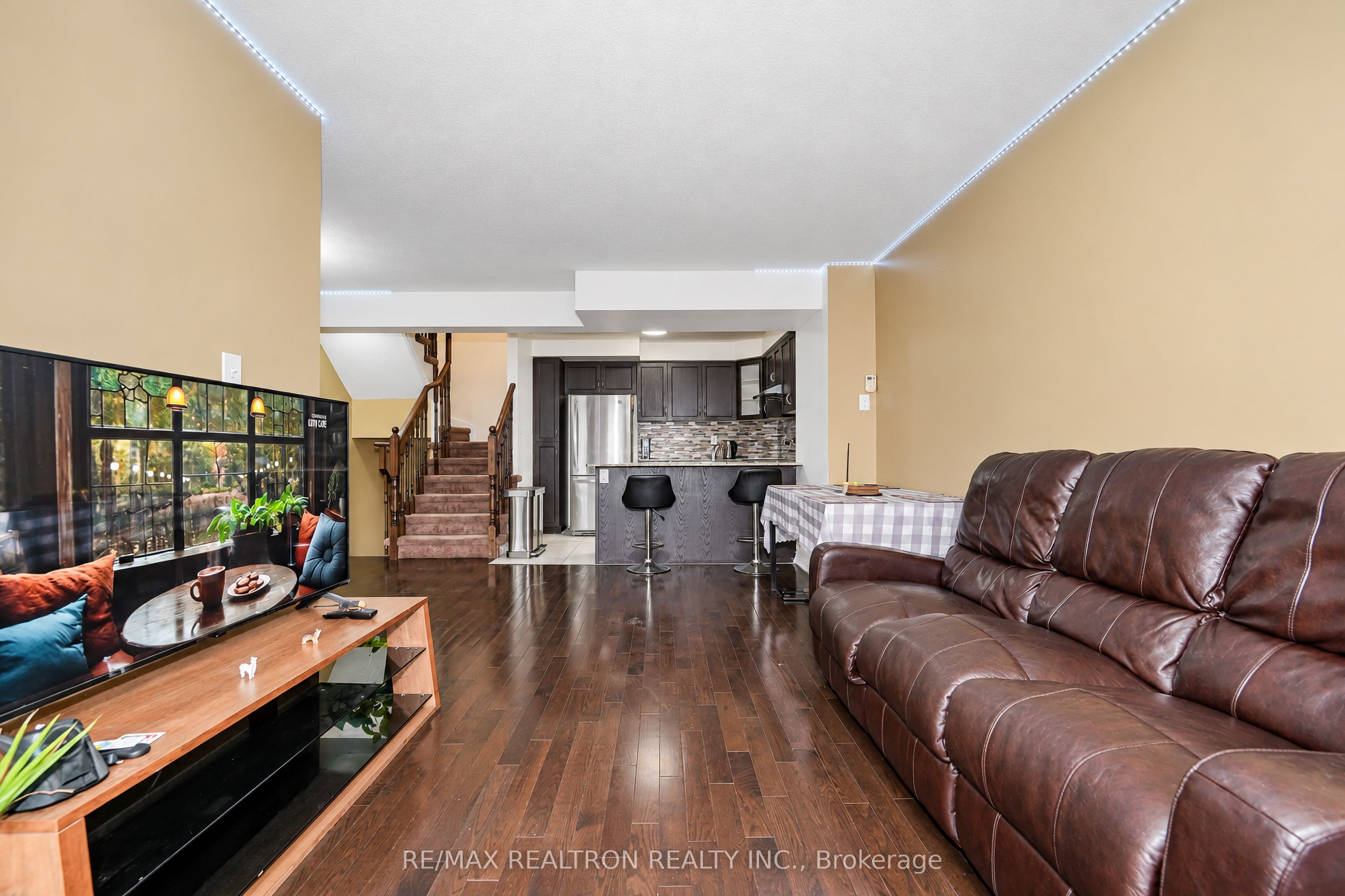 15 Blunden Road