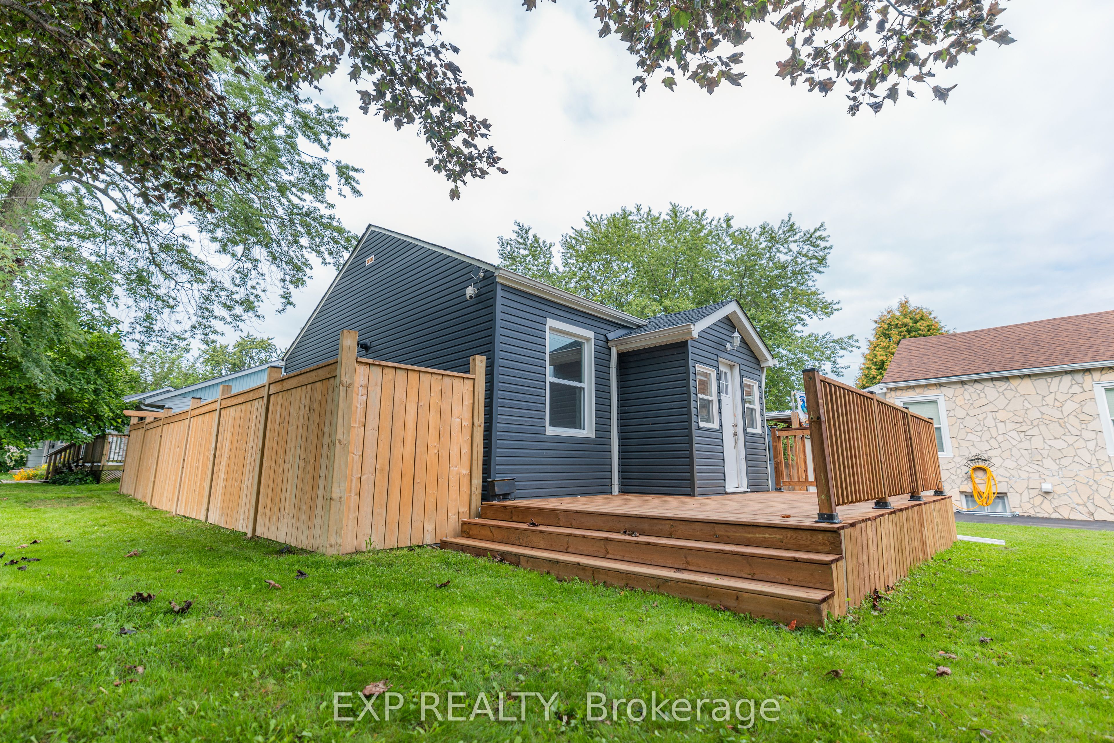 18 Nelson Avenue
