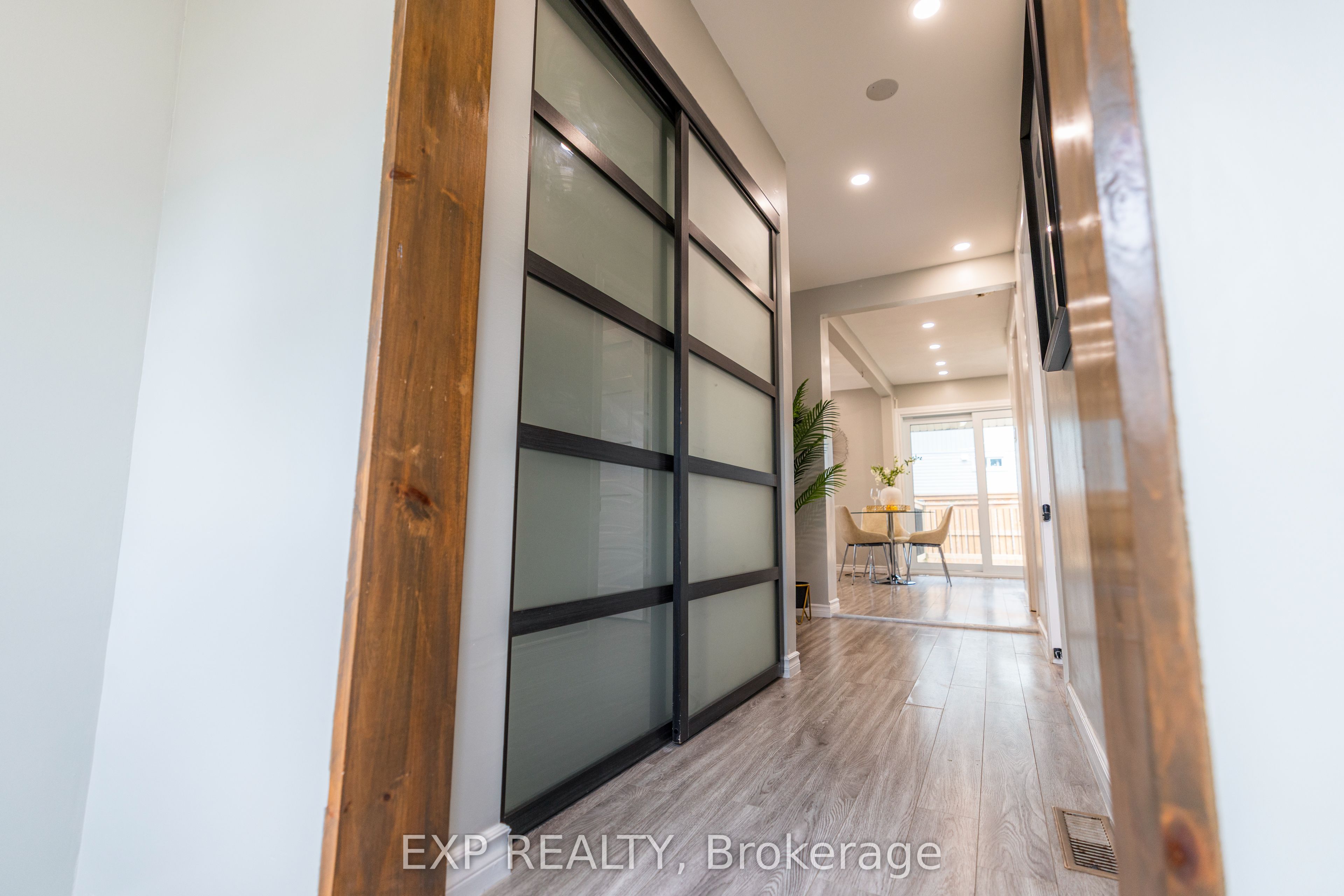 18 Nelson Avenue