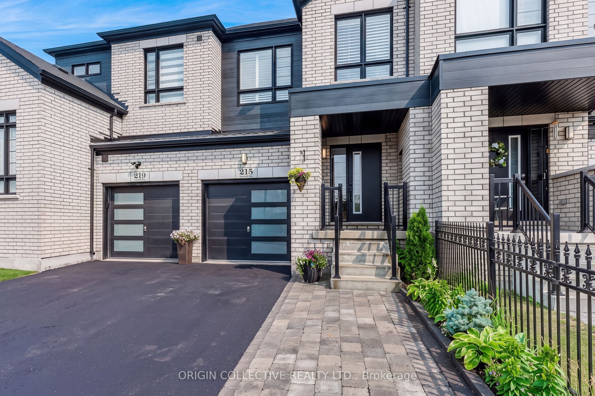 215 Landolfi Way