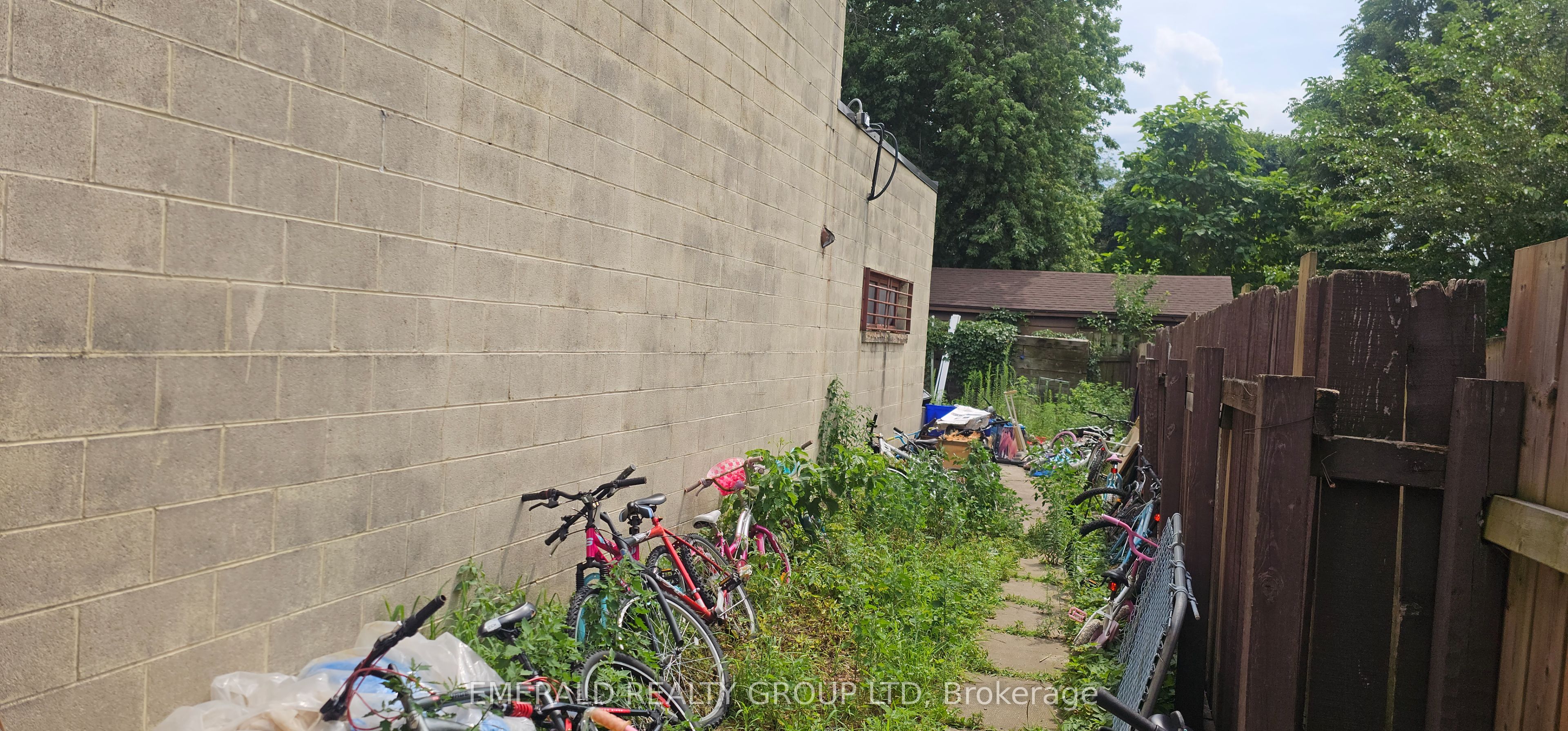 5124 Morrison Street