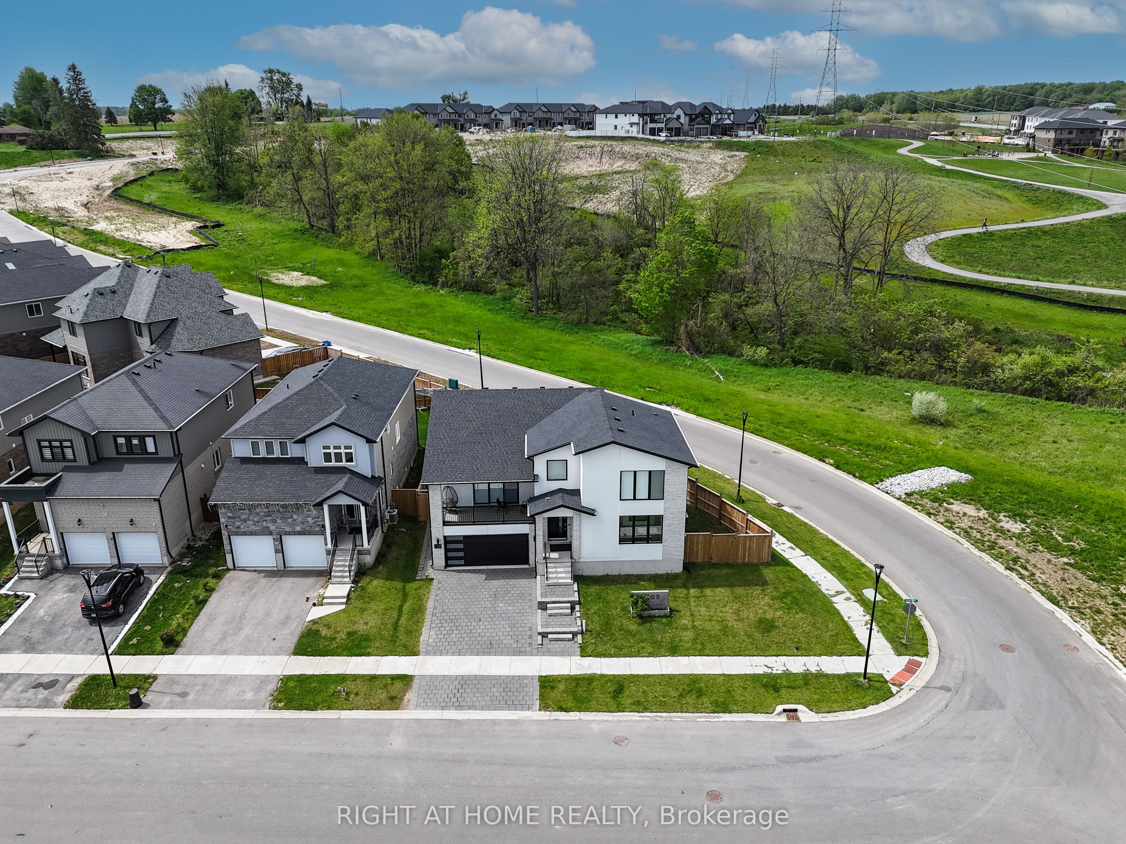 2705 Oriole Drive