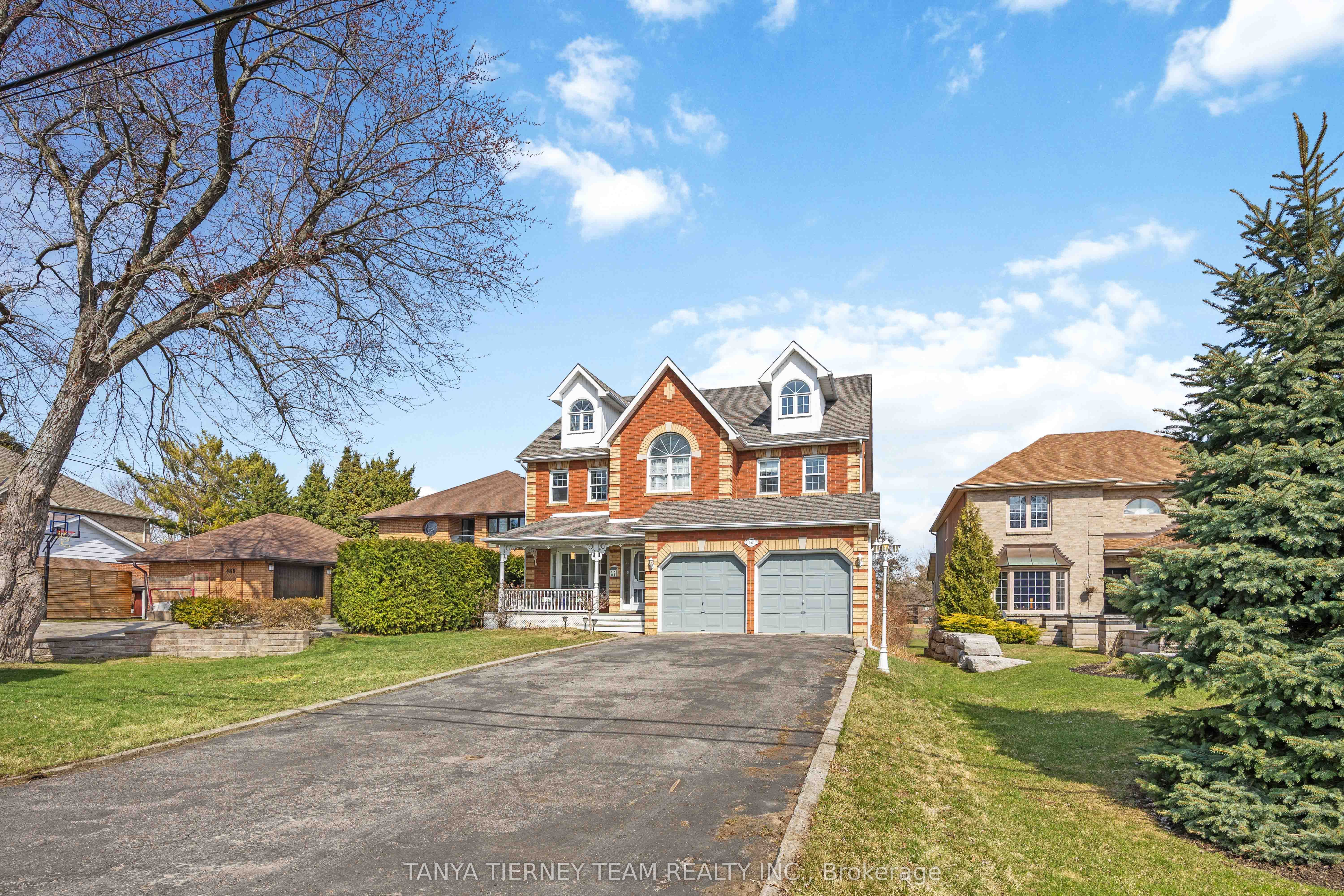 467 Oakwood Drive