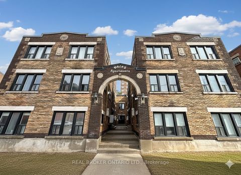 46 College Street Kitchener ON N2H 5A1