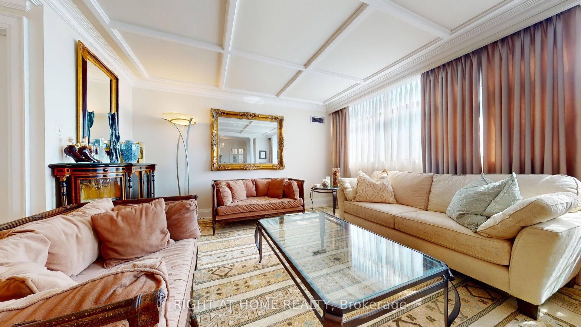 100 Antibes Drive 2805