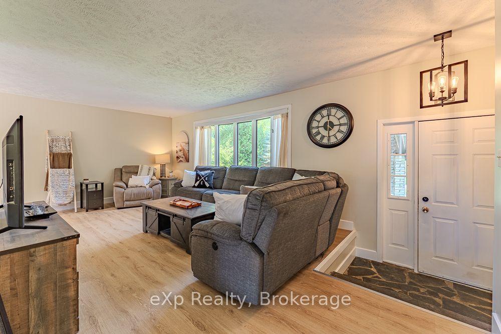 502354 Grey Road 1 Road