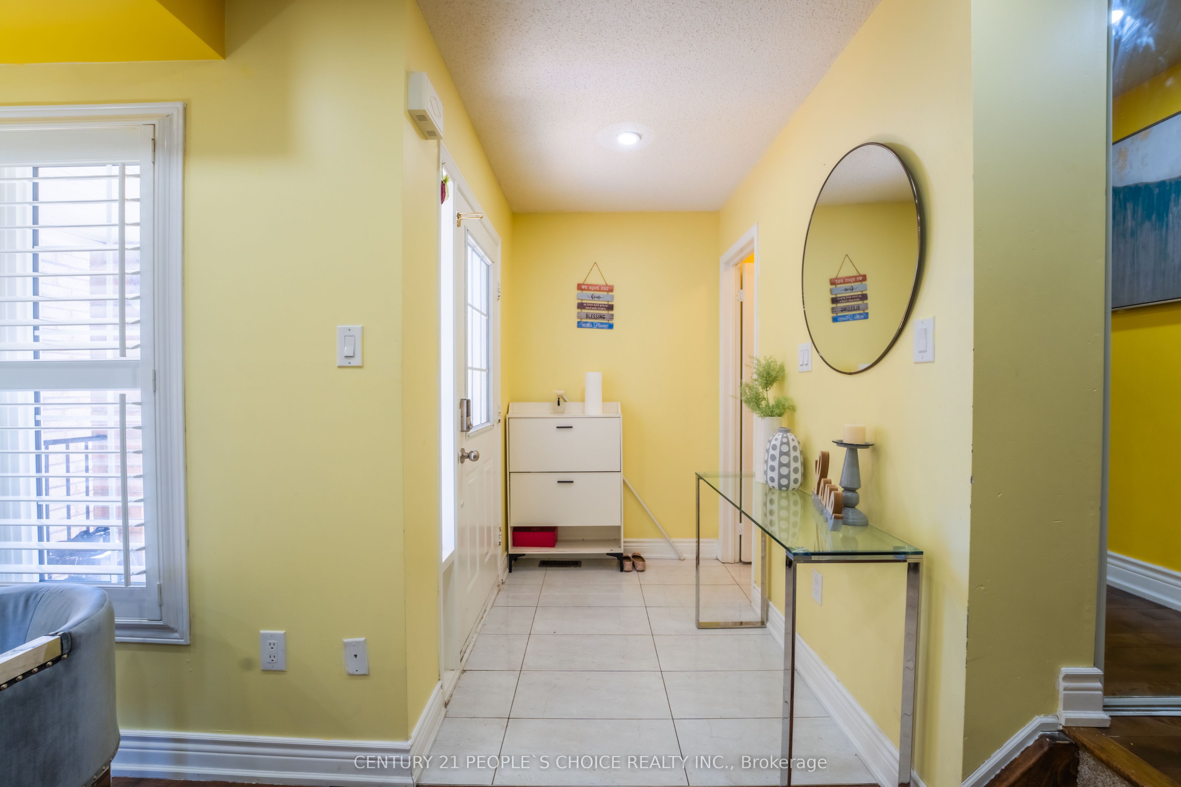 32 Summerdale Crescent
