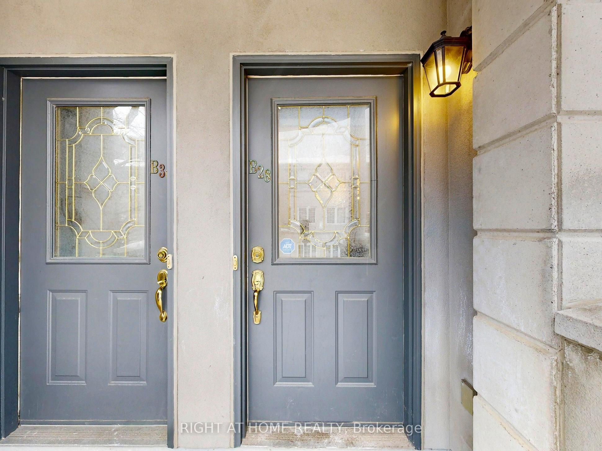 108 Finch Avenue W B28