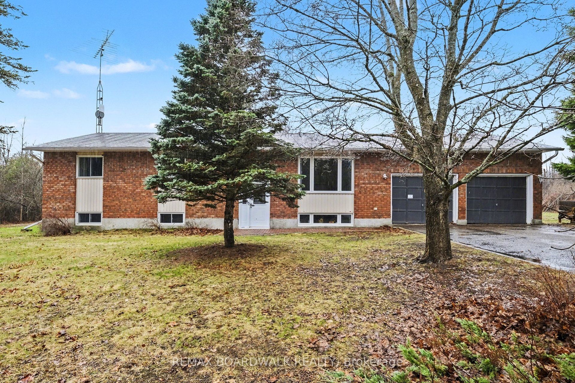 684 County Road 44 Road S