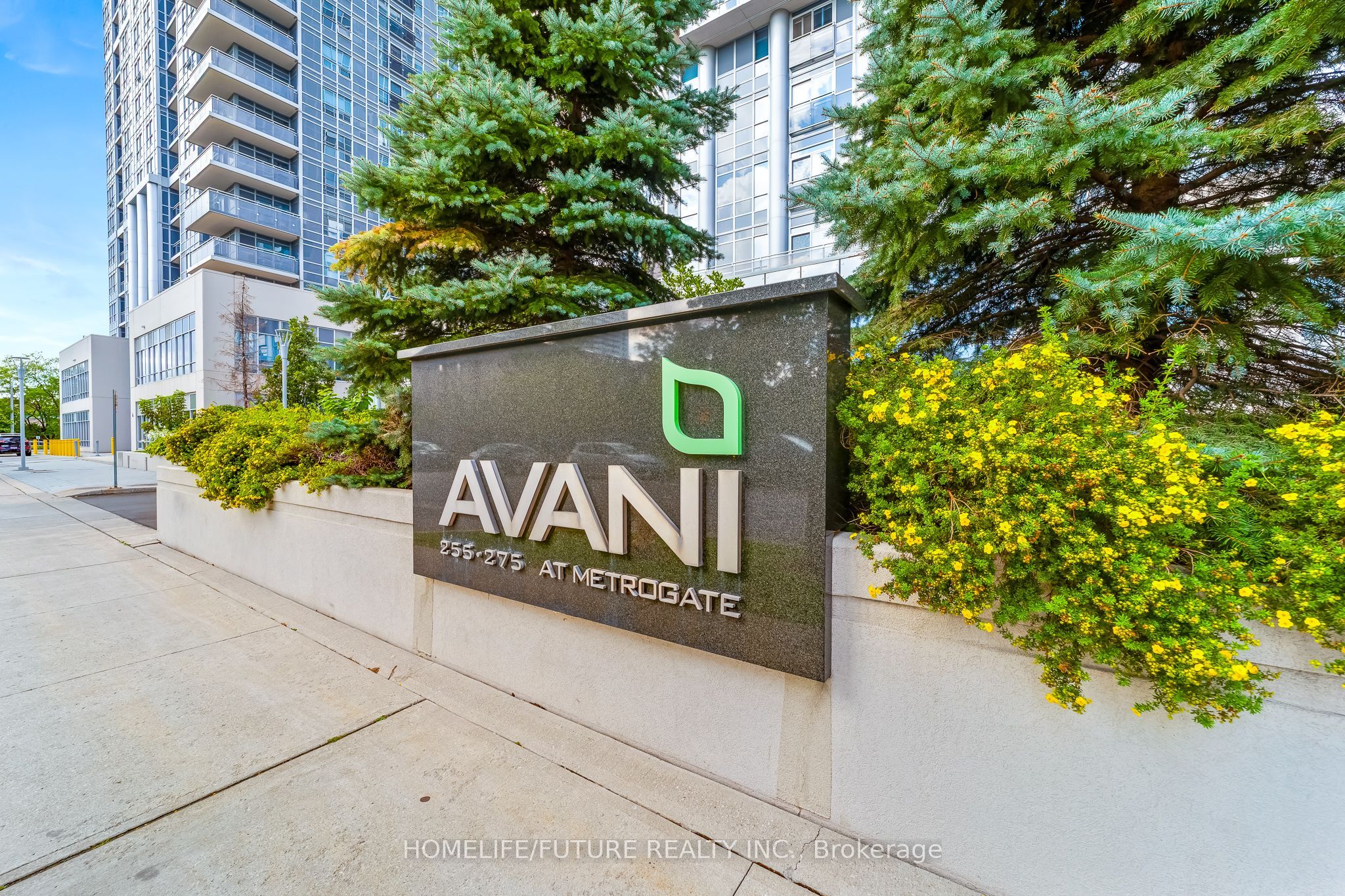275 Village Green Square 2815