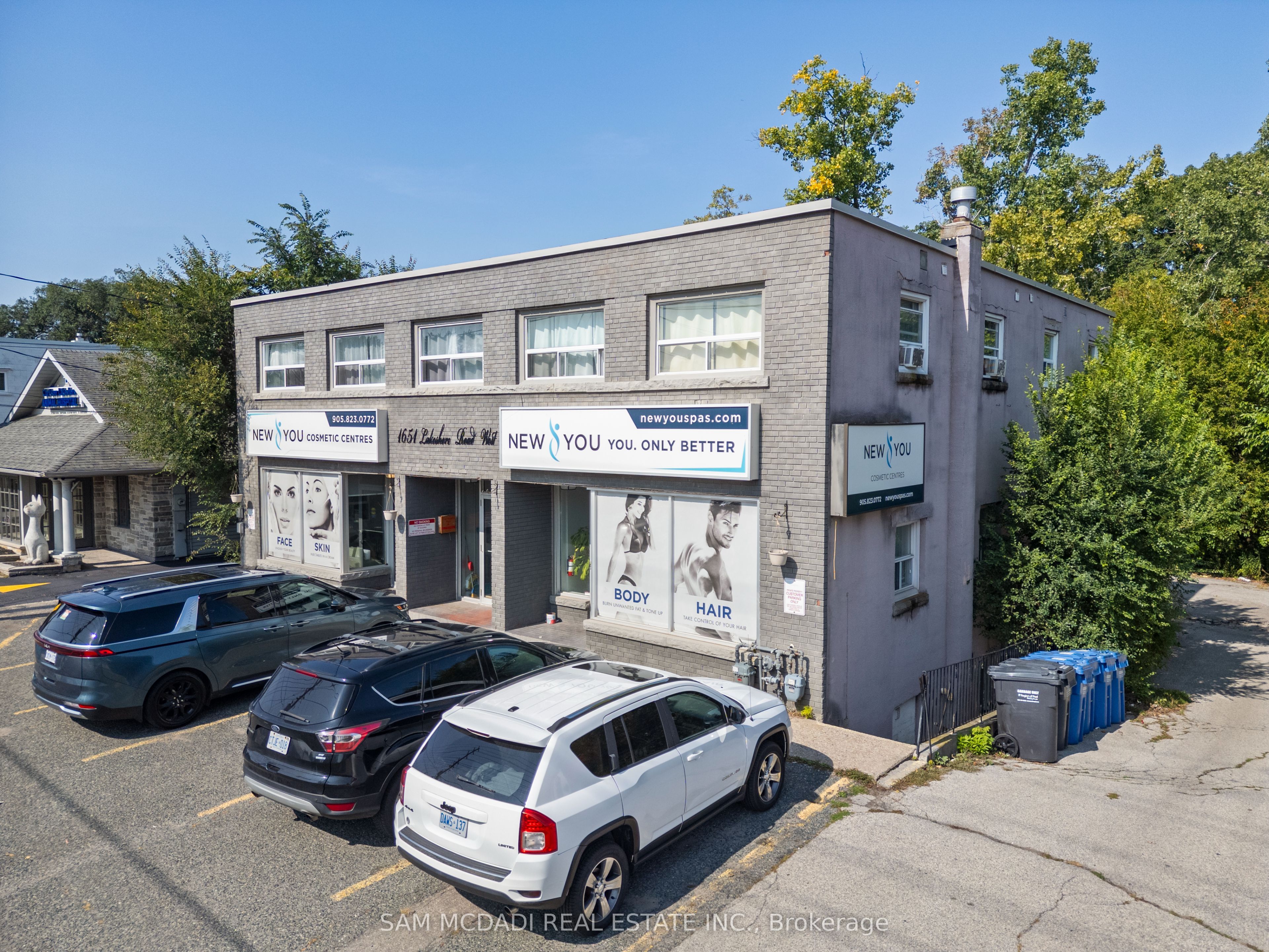 1651 Lakeshore Road W