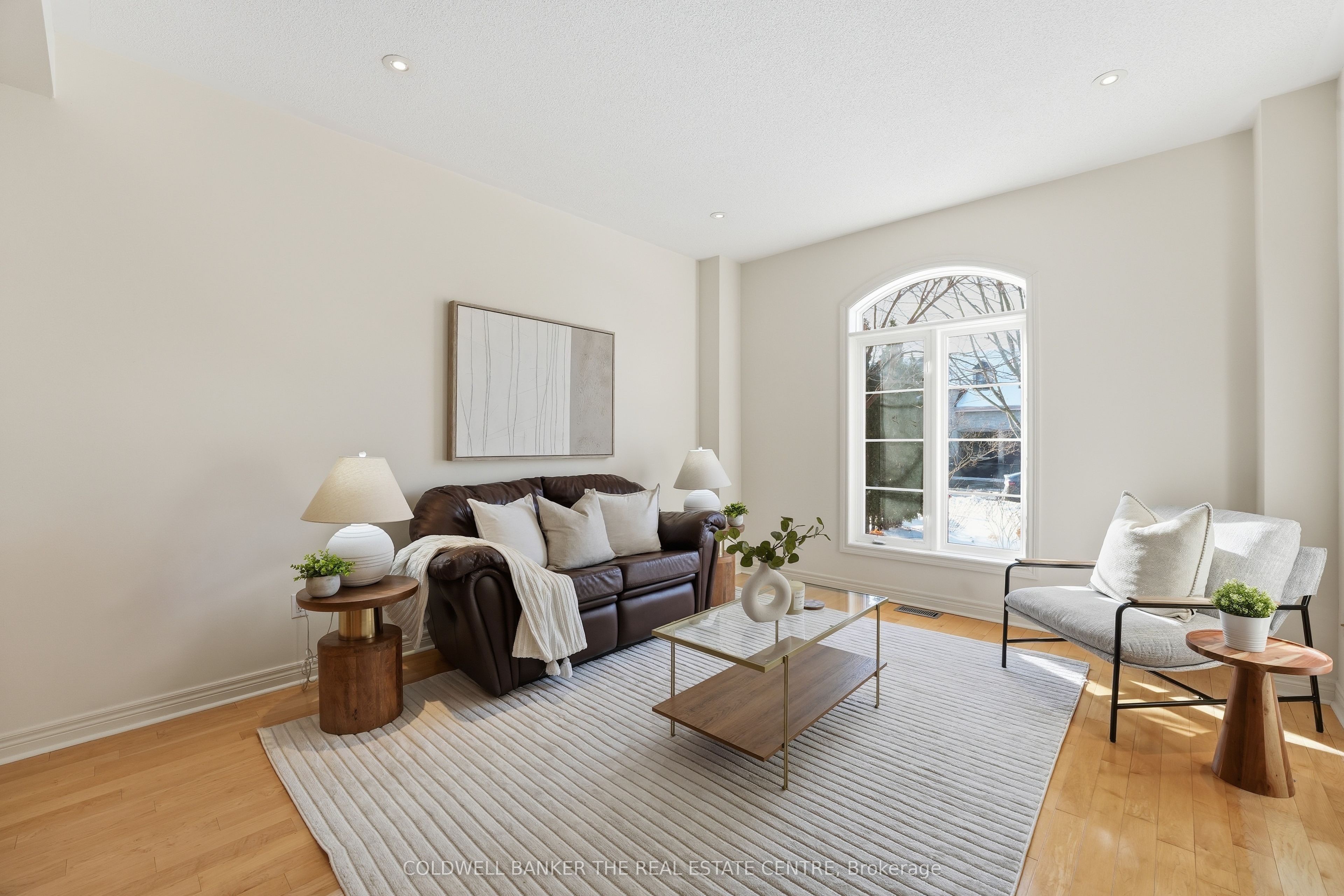 19 Deerhorn Crescent