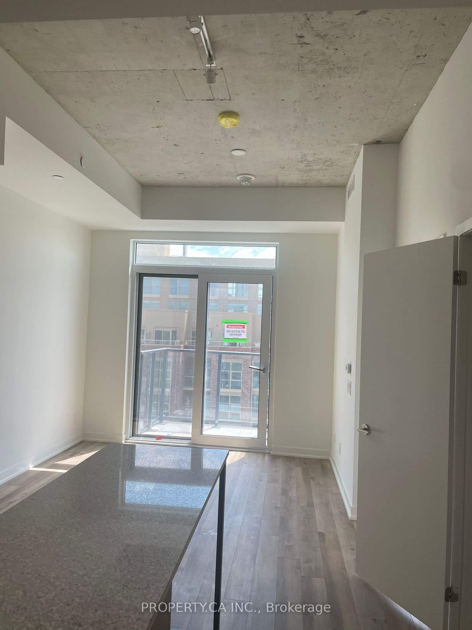 1808 St. Clair Avenue W 1005