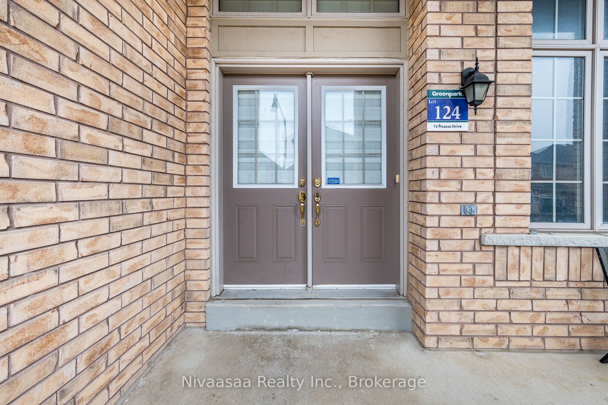 15 Picasso Drive