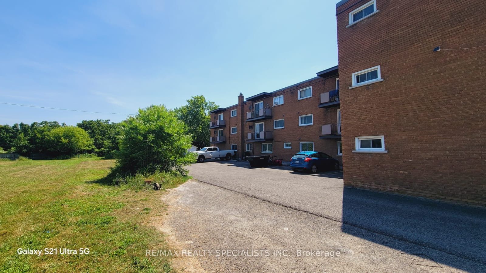 426 Queenston Street