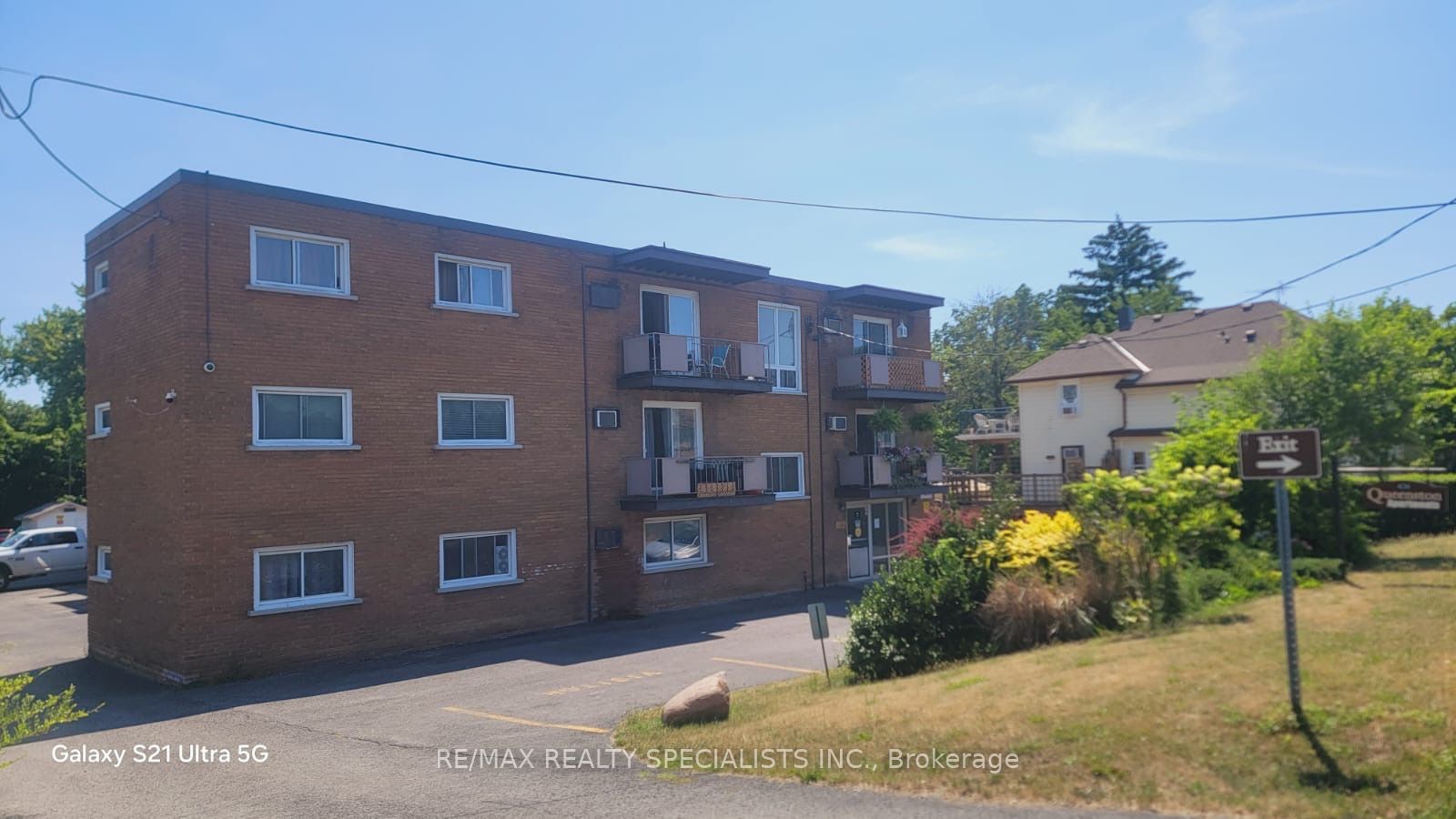 426 Queenston Street