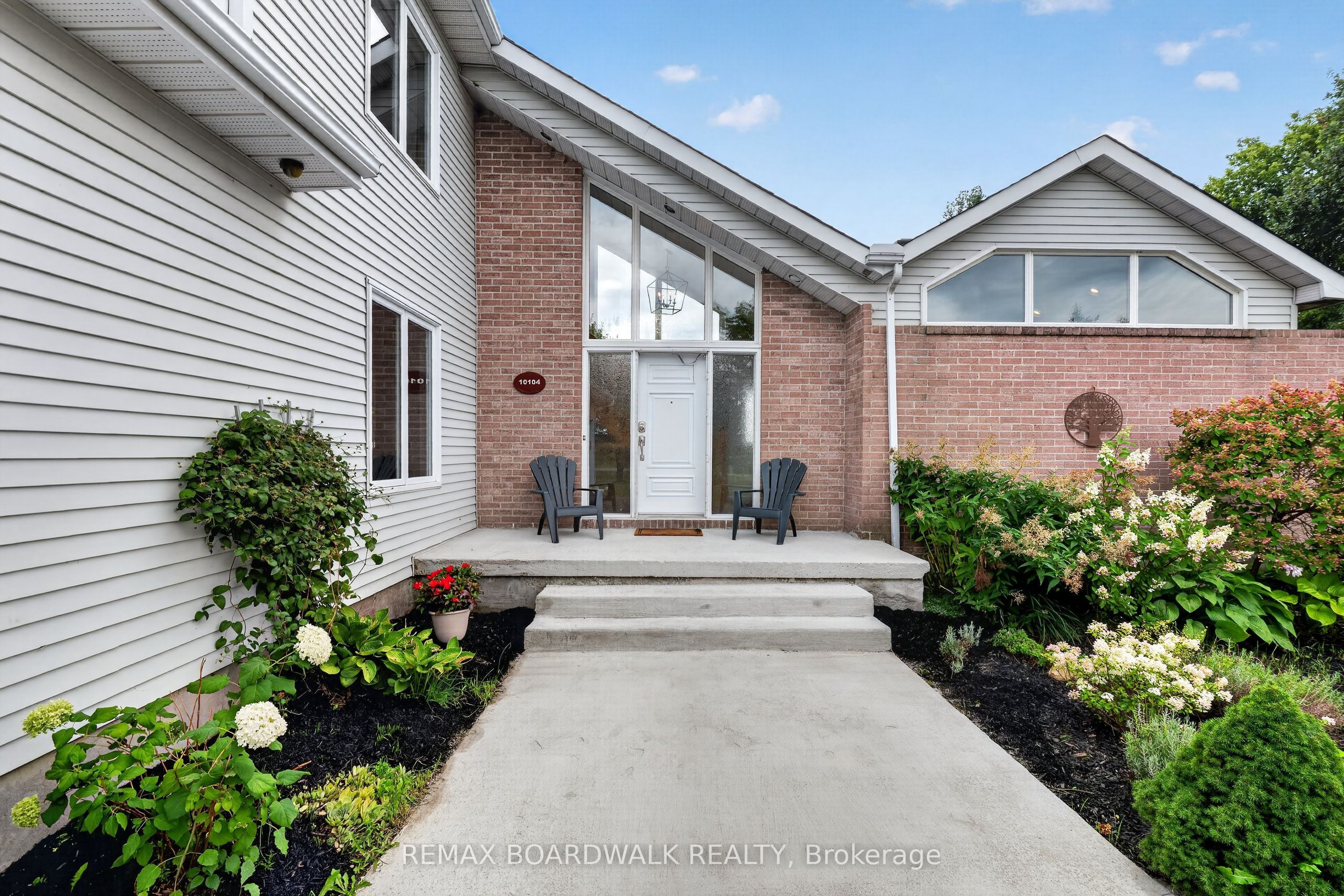 10104 Marionville Road