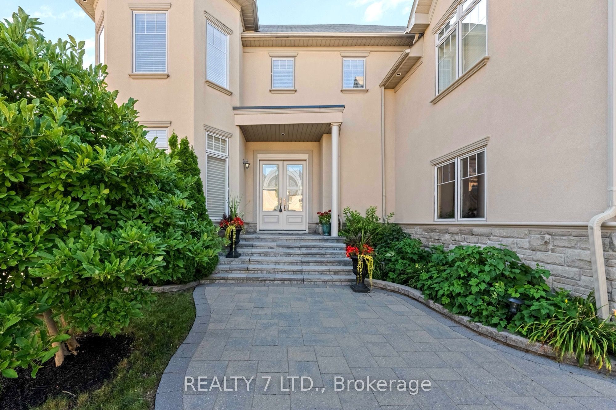 3217 Swiss Court