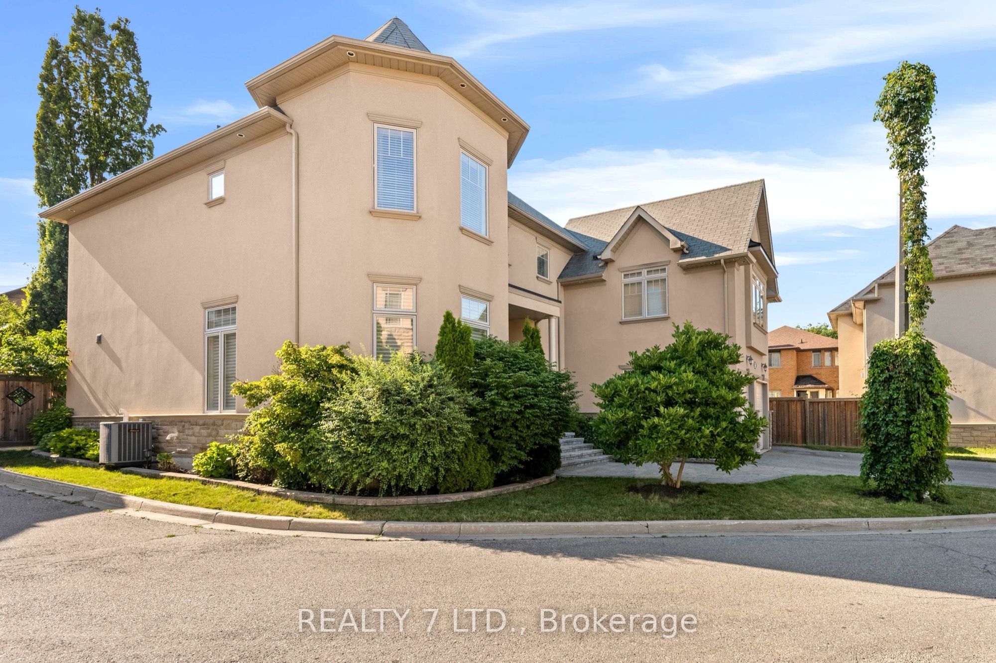 3217 Swiss Court