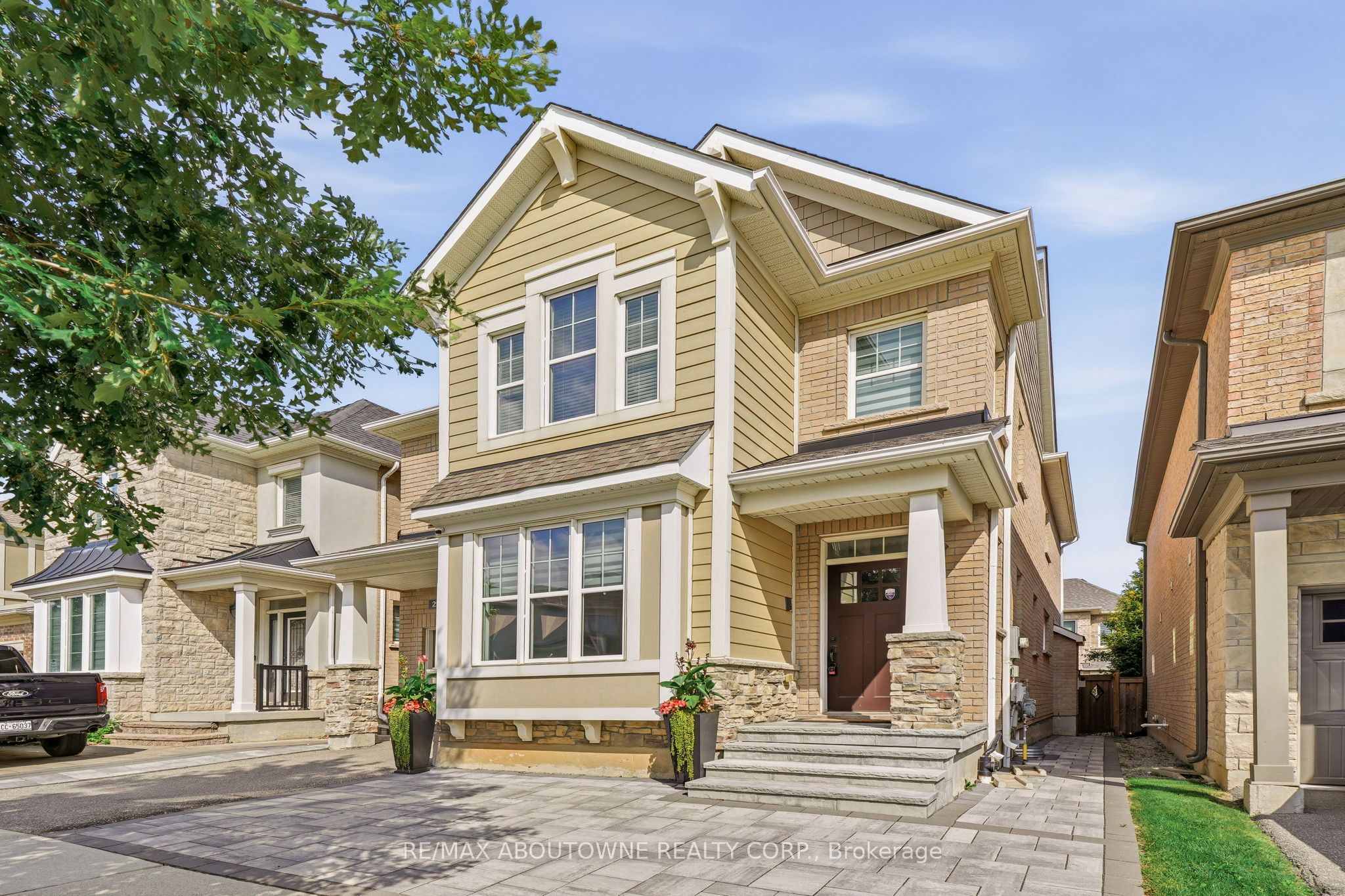 290 Wisteria Way