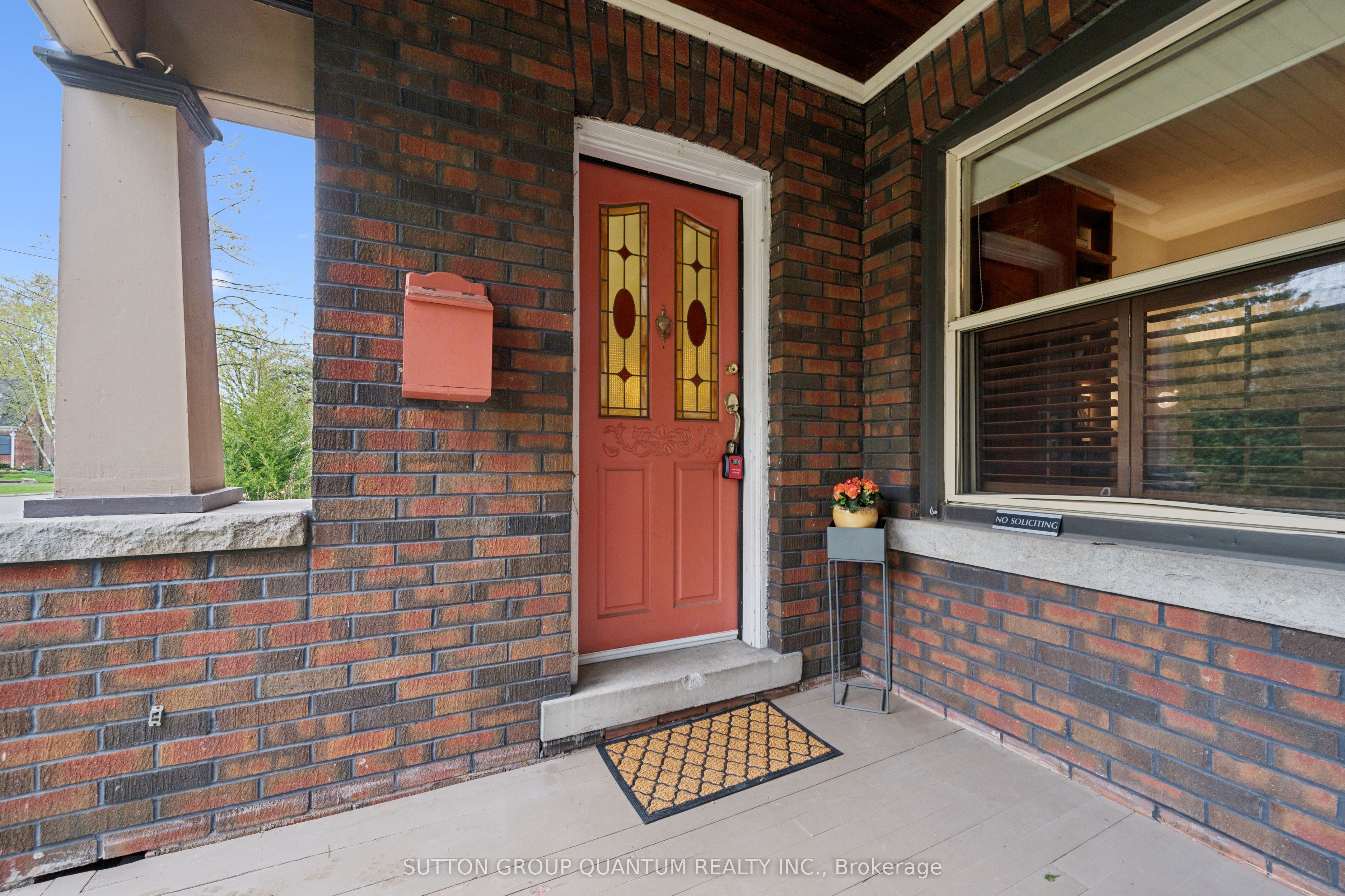 2085 Emerald Crescent